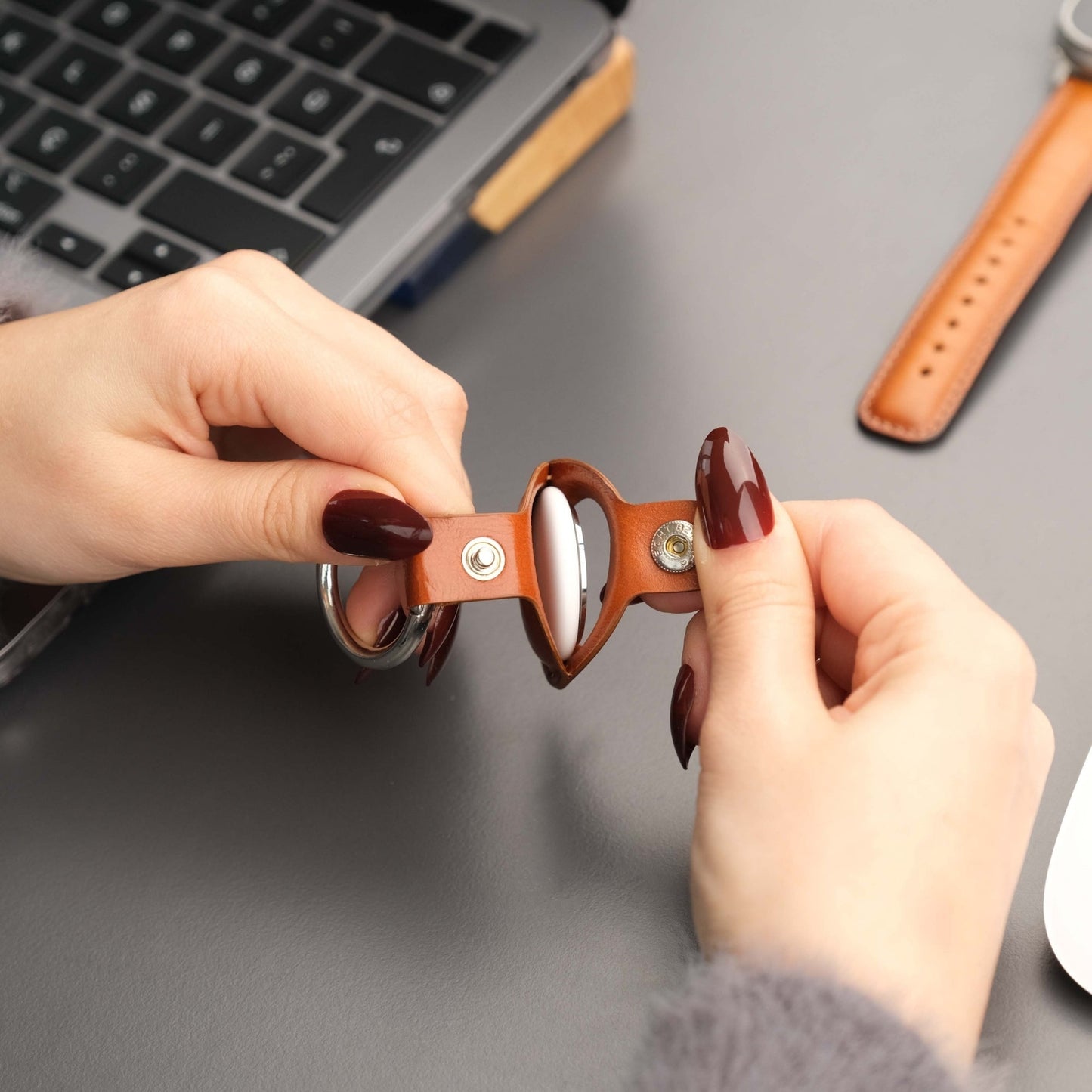 Saratoga Leather AirTag Holder - Concordia Style Boutique