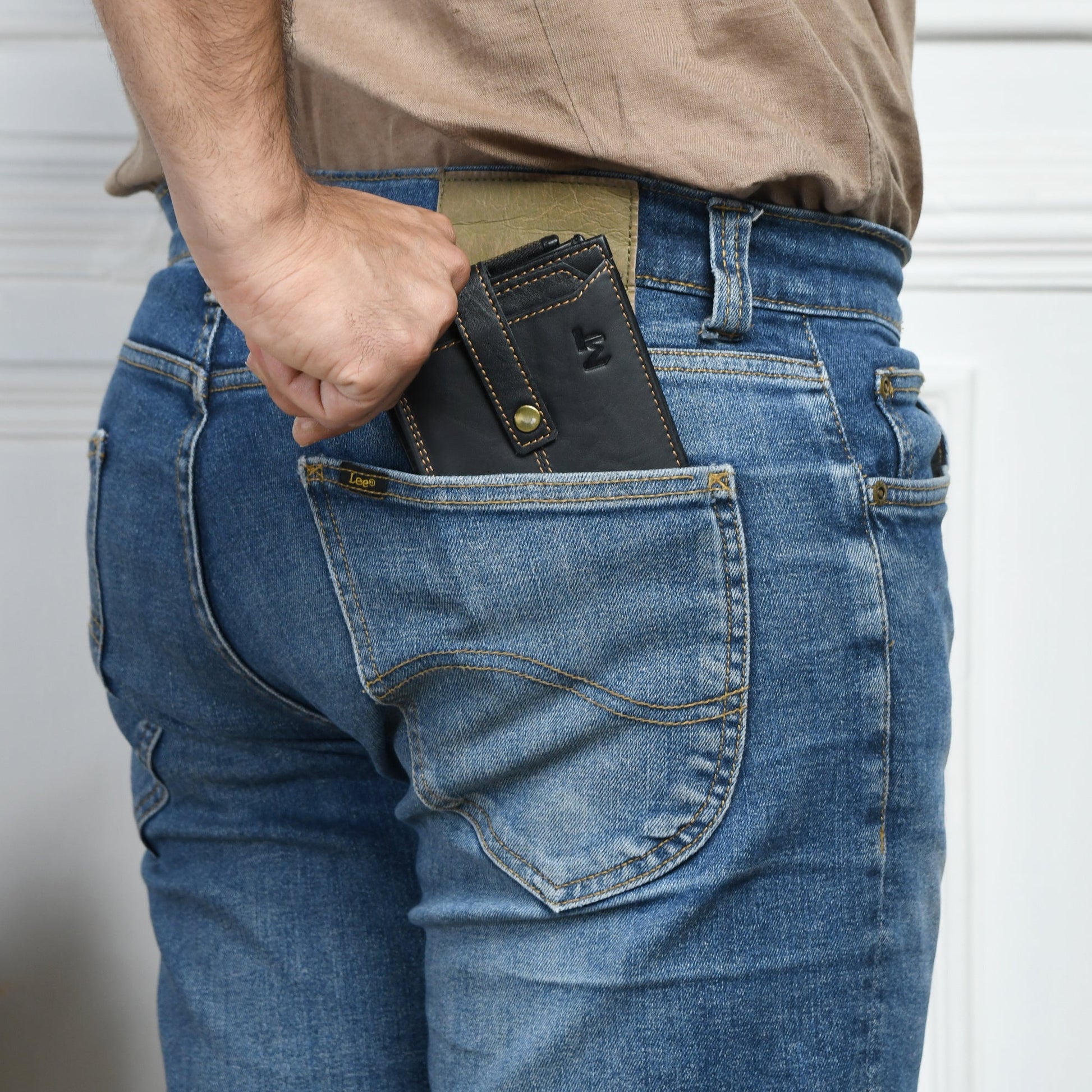 Kellner Bi-fold Wallet - Concordia Style Boutique