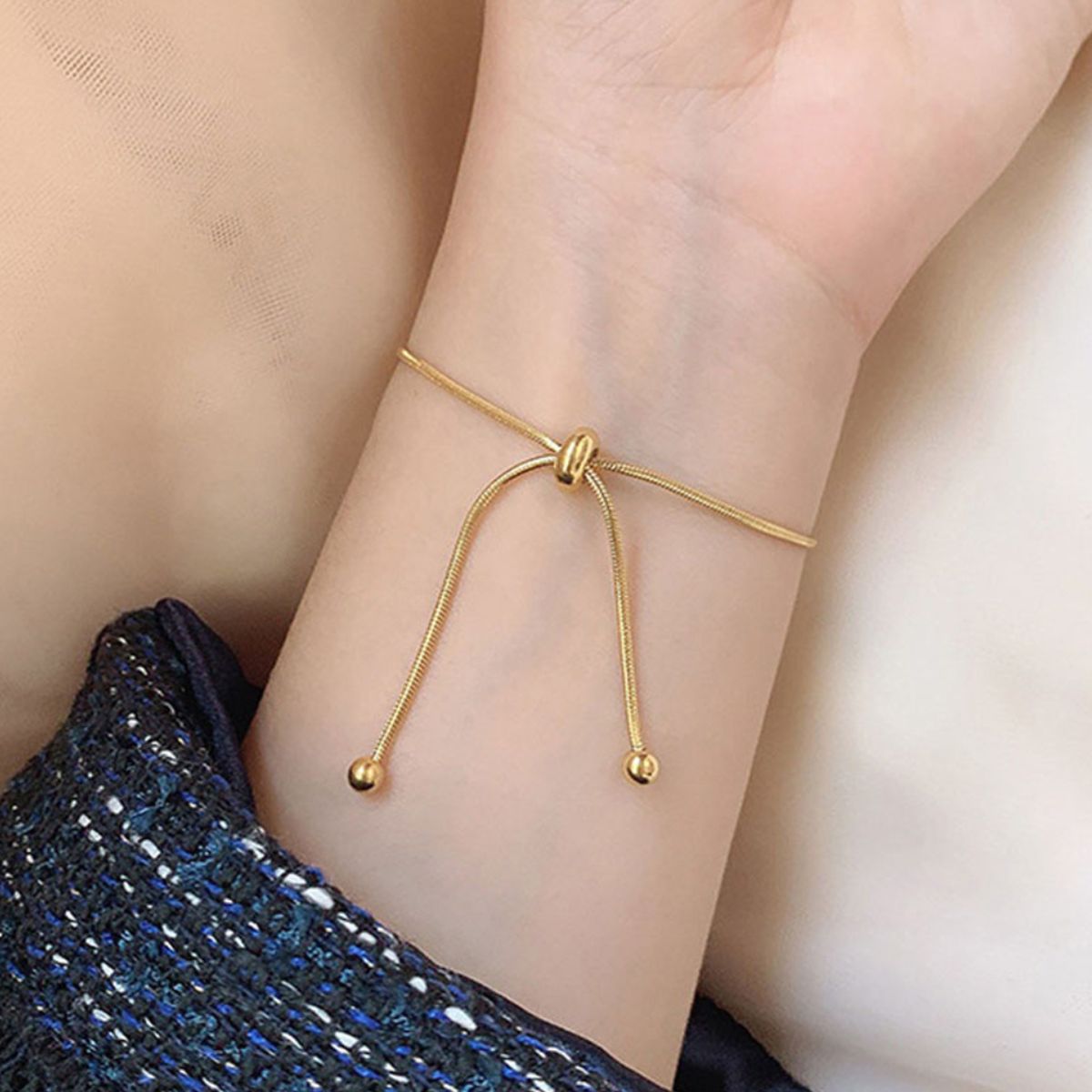 DRAWSTRING BRACELET (ADJUSTABLE) - Concordia Style Boutique