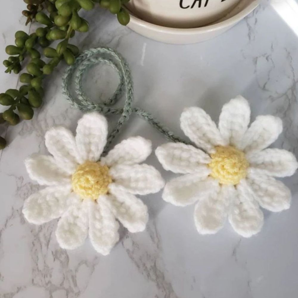 CROCHET DAISY CAR ACCESSORY - Concordia Style Boutique