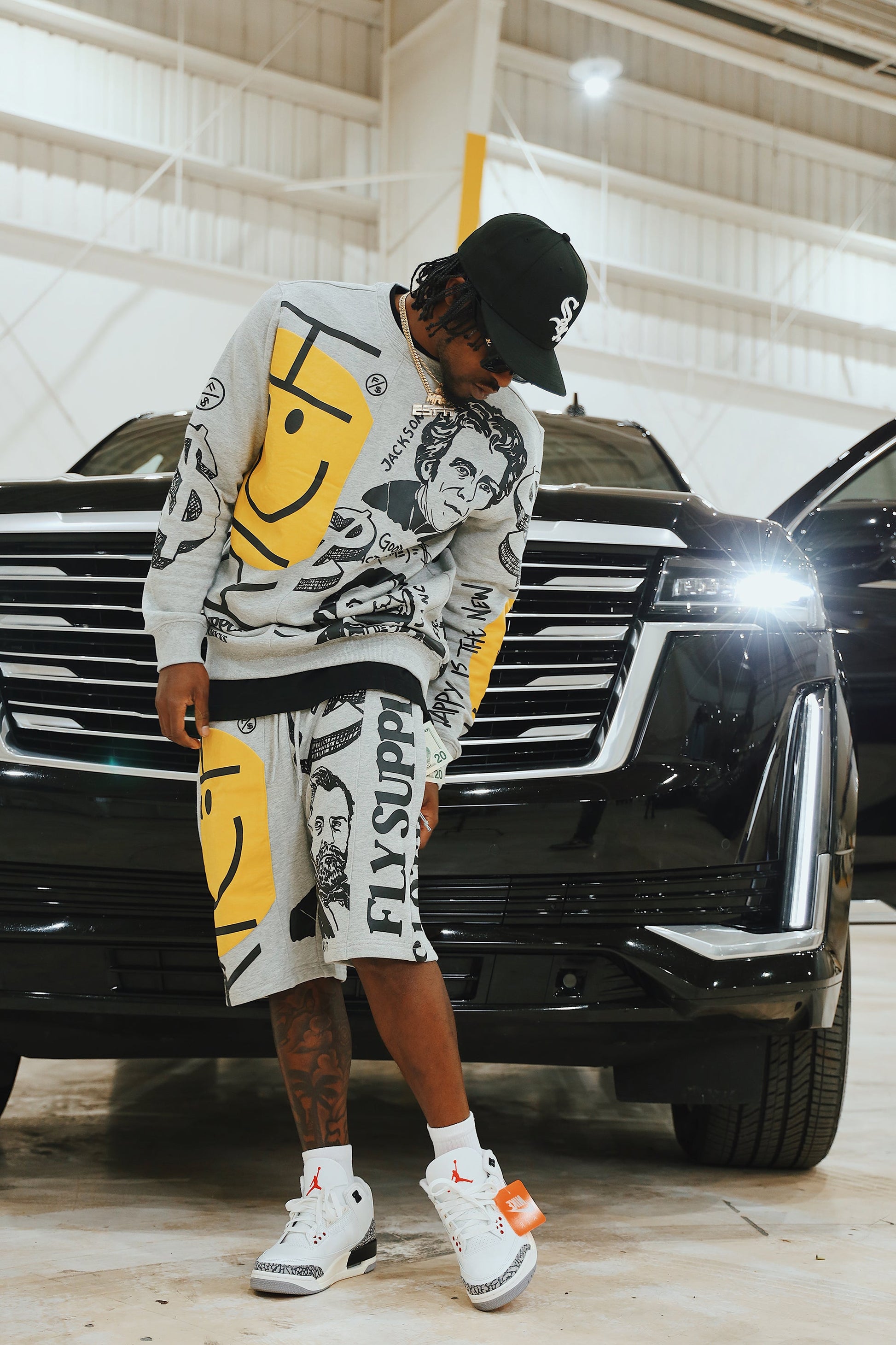 New Rich Crewneck Sweater (Heather Grey) - Concordia Style Boutique