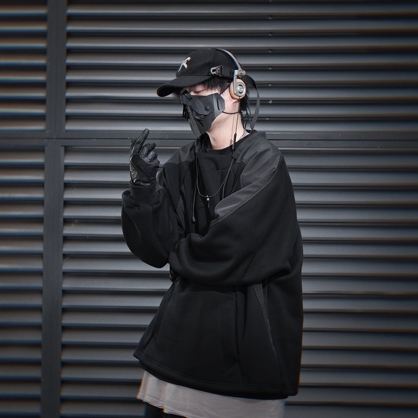 HiH55 Patchwork I-Tech Crewneck - Concordia Style Boutique