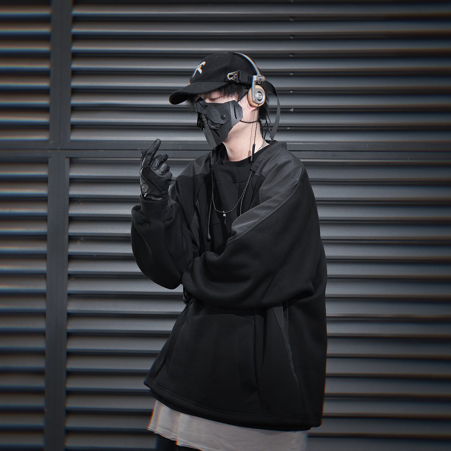 HiH55 Patchwork I-Tech Crewneck - Concordia Style Boutique