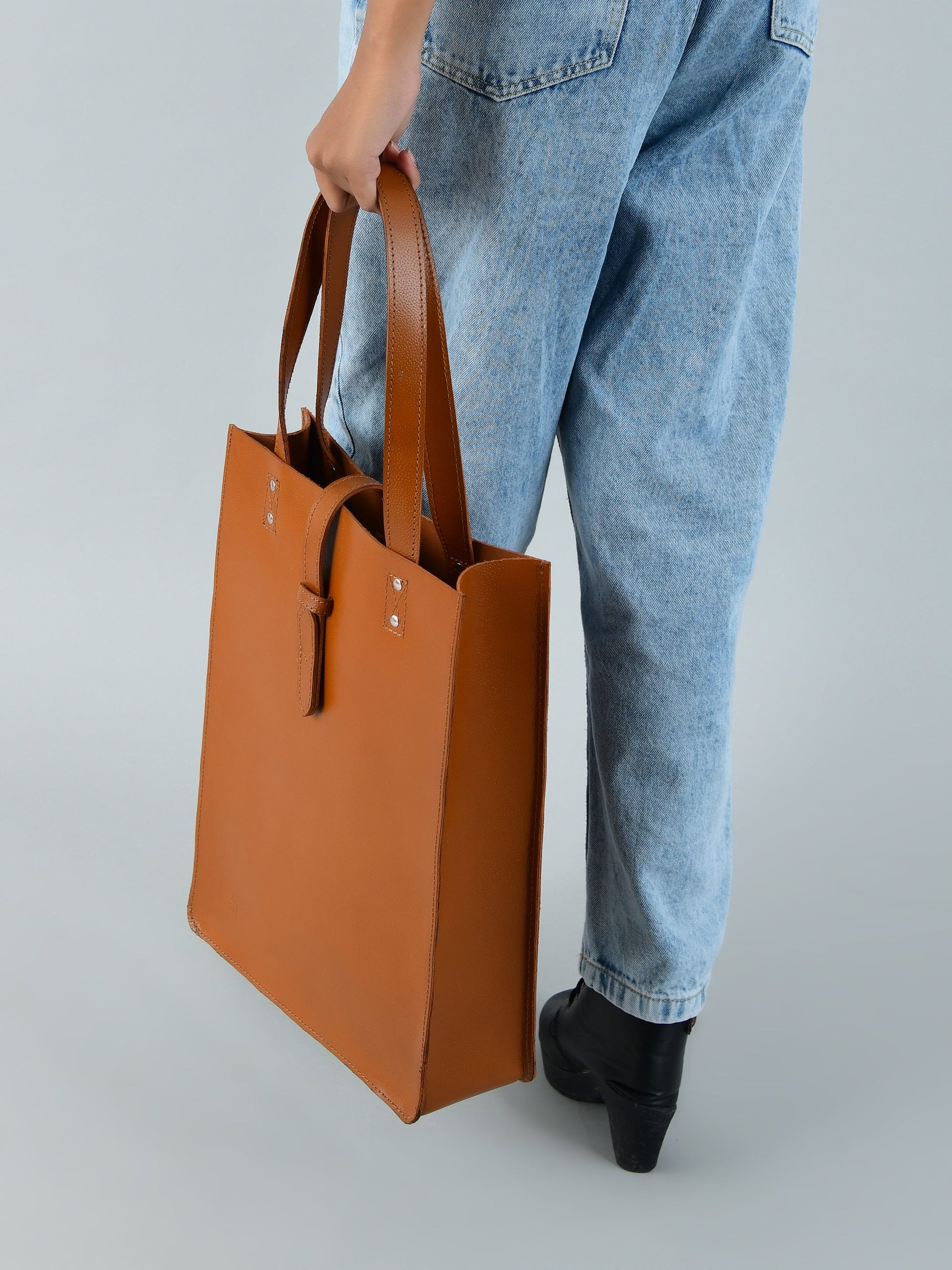 Chestnut Elegance Leather Tote - Concordia Style Boutique