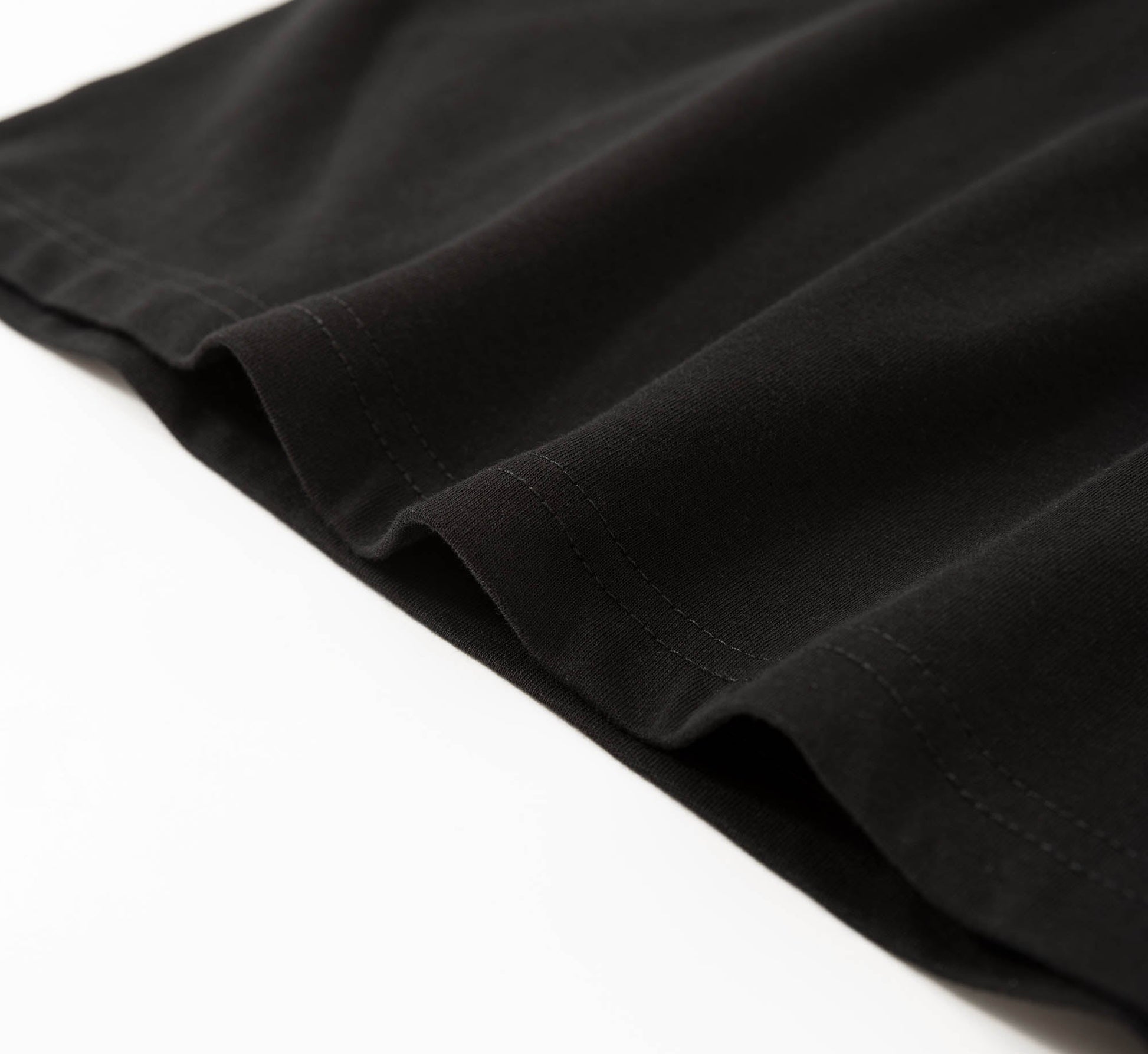 KH766 Lion Embroidery Tee - Concordia Style Boutique