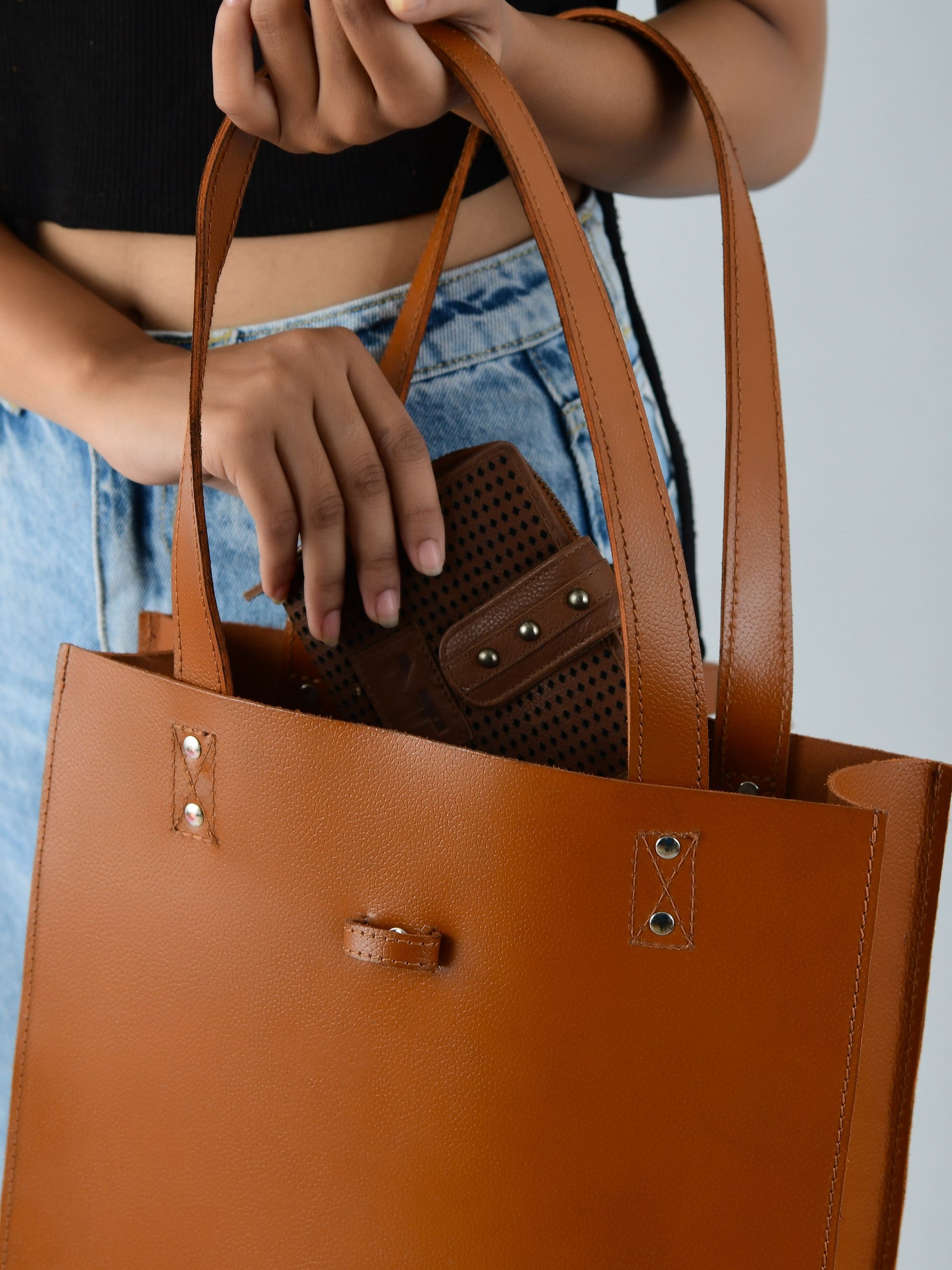 Chestnut Elegance Leather Tote - Concordia Style Boutique