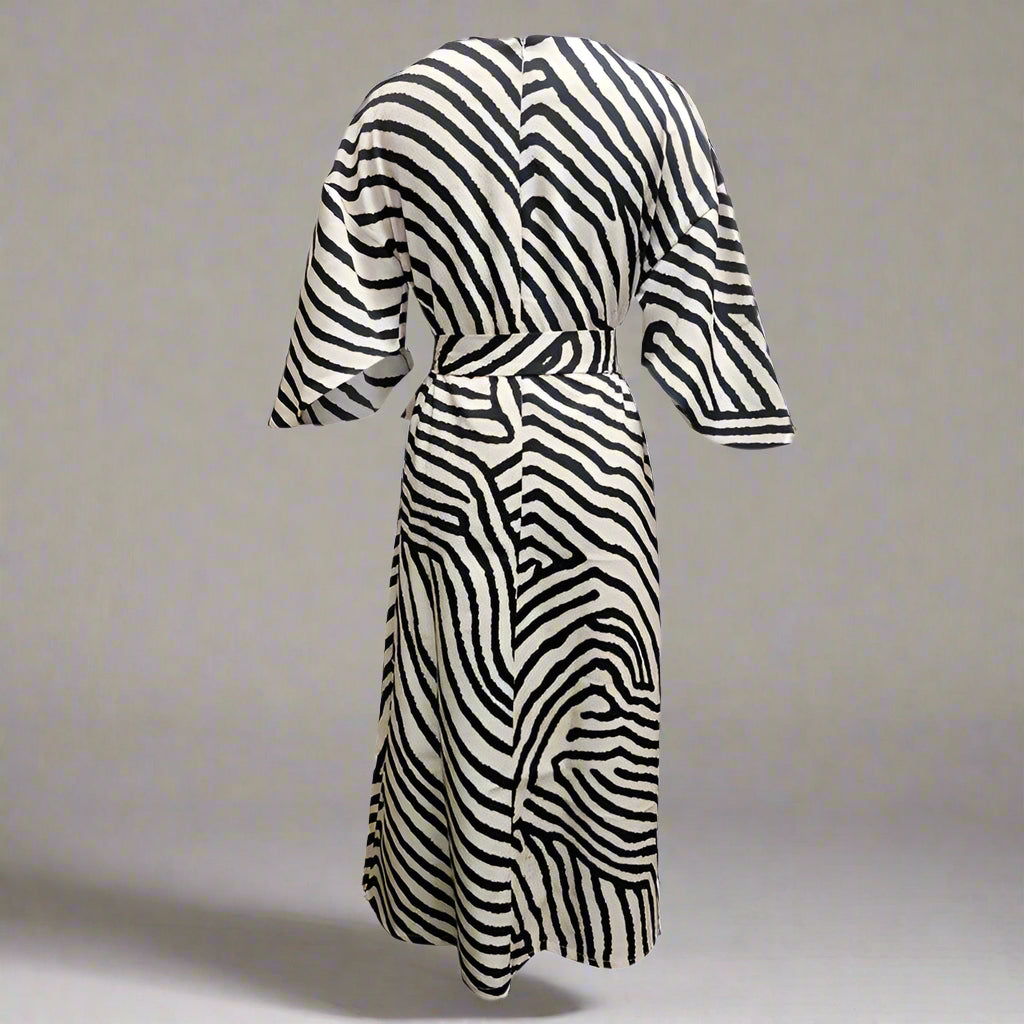 Women's Elegant Geometric Print Batwing Sleeve Round Neck Maxi Dress