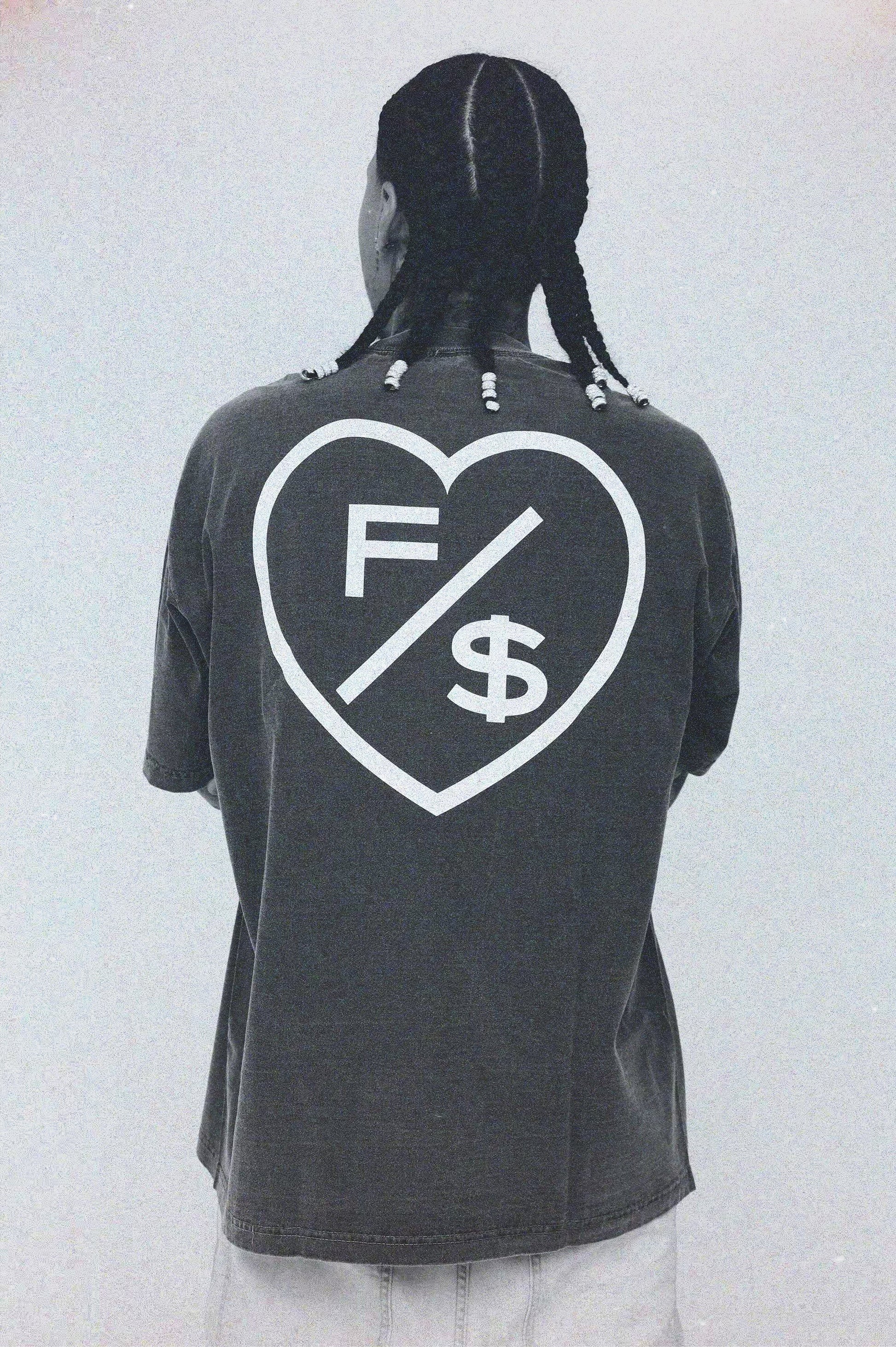 Love Me While I'm Alive - Concordia Style Boutique