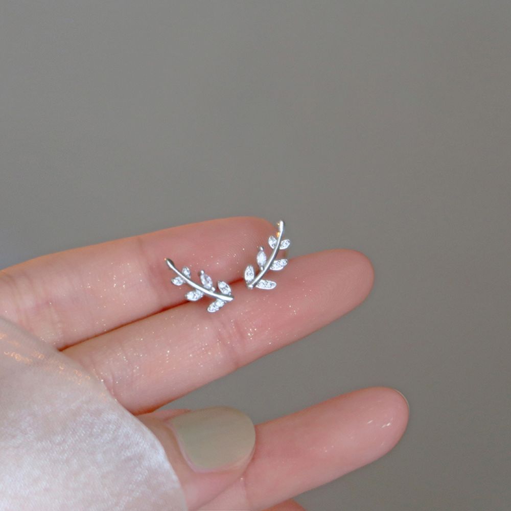 SPARKLING LEAF CLIMBER EARRINGS (PAIR) - Concordia Style Boutique