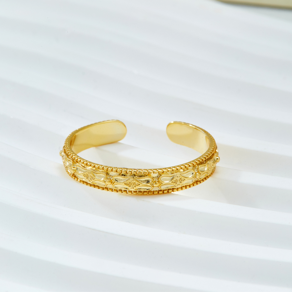 ELEGANT VERMEIL RING (ADJUSTABLE) - Concordia Style Boutique