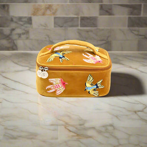 Descriptive image text