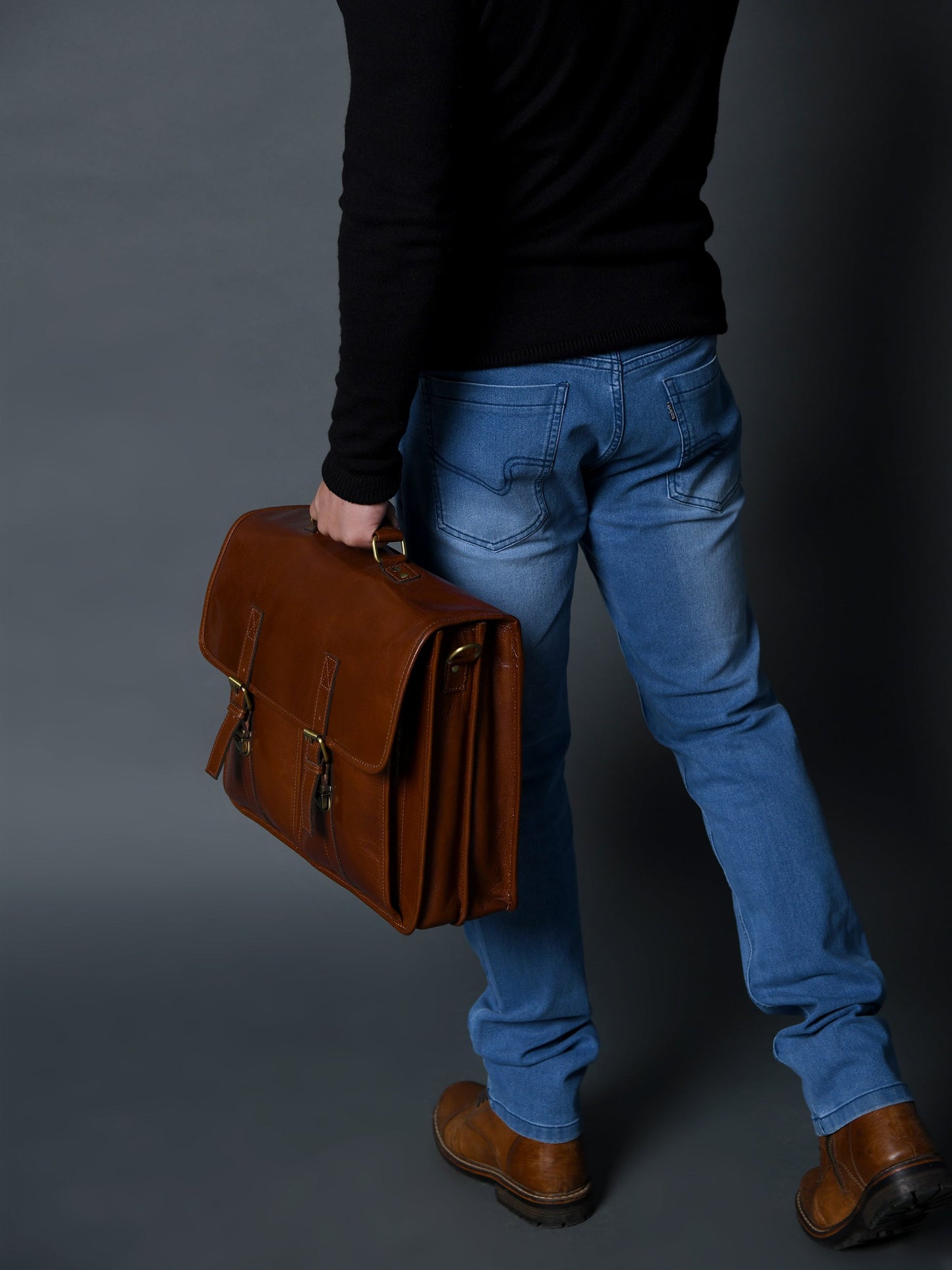 The Architect Brown Executive - Concordia Style Boutique