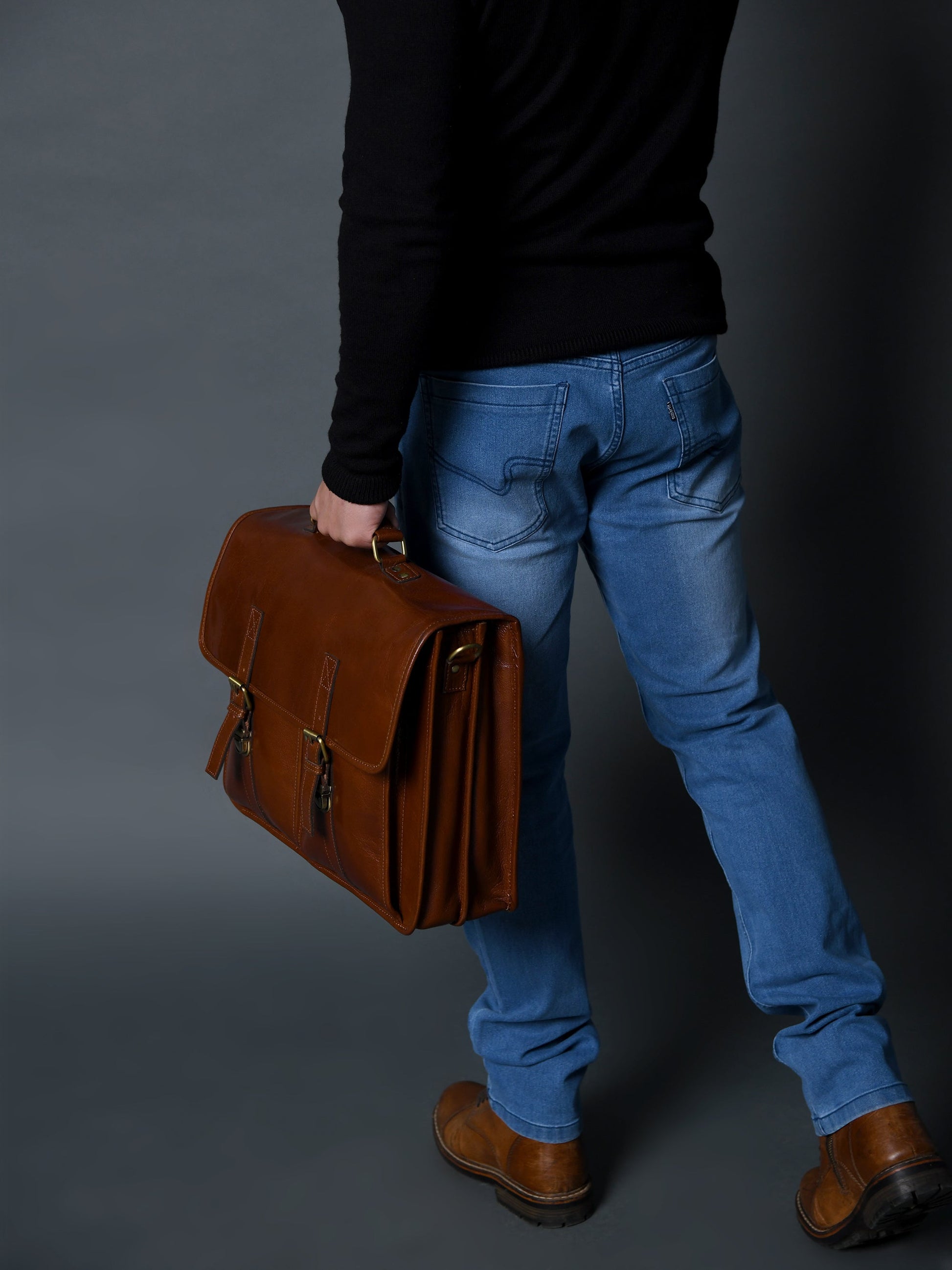 The Architect Brown Executive - Concordia Style Boutique