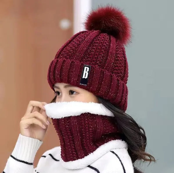 Women’s Winter Beanie Hat & Scarf Set – Warm Knitted Skull Cap Style