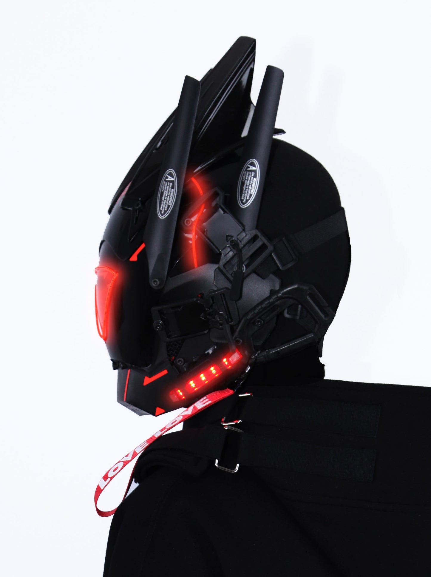 B-TR Red Tech Mask - Concordia Style Boutique