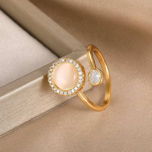 CLASSY SPINNING RING (ADJUSTABLE) - Concordia Style Boutique