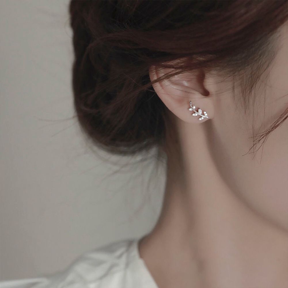 SPARKLING LEAF CLIMBER EARRINGS (PAIR) - Concordia Style Boutique