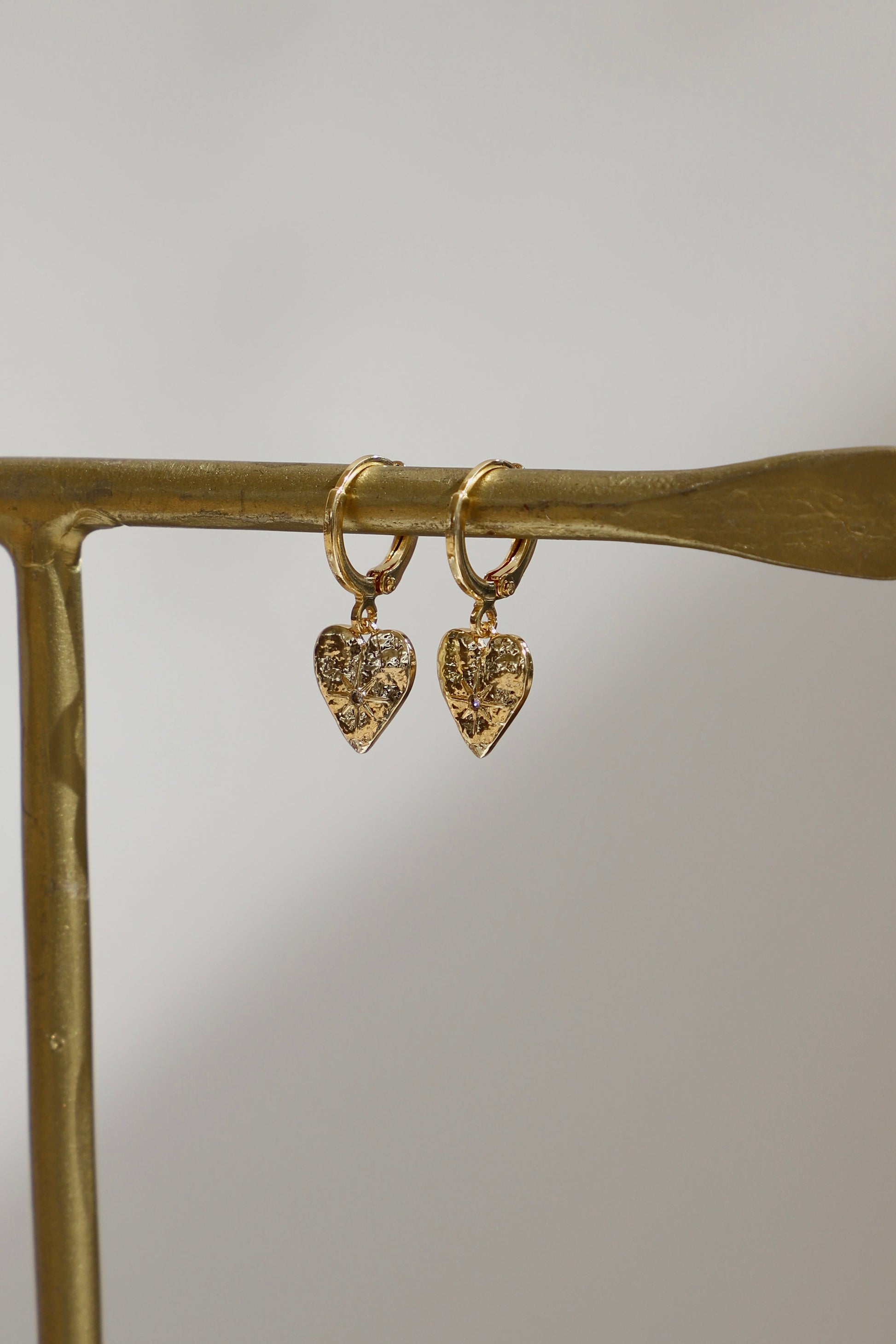 STARBURST HEART HUGGIES - Concordia Style Boutique