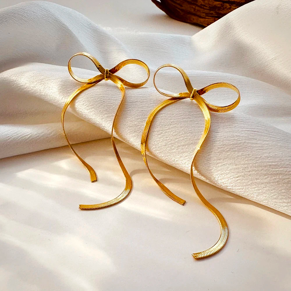 CHIC BOW EARRINGS (PAIR) - Concordia Style Boutique