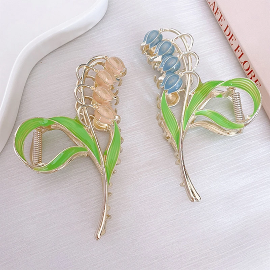 LILY FLOWER HAIR CLIP - Concordia Style Boutique