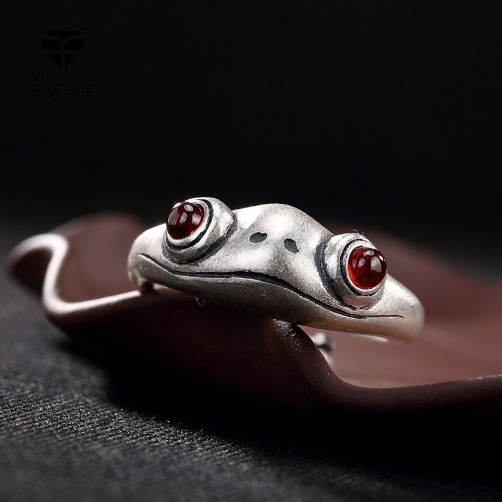 SILVER FROG RING (ADJUSTABLE) - Concordia Style Boutique