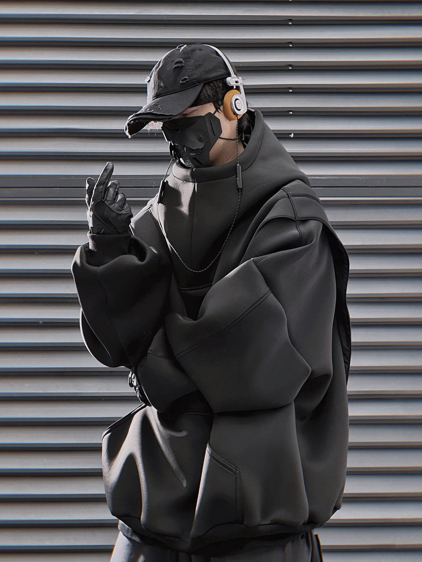 HiH50 Black Nexus Hoodie