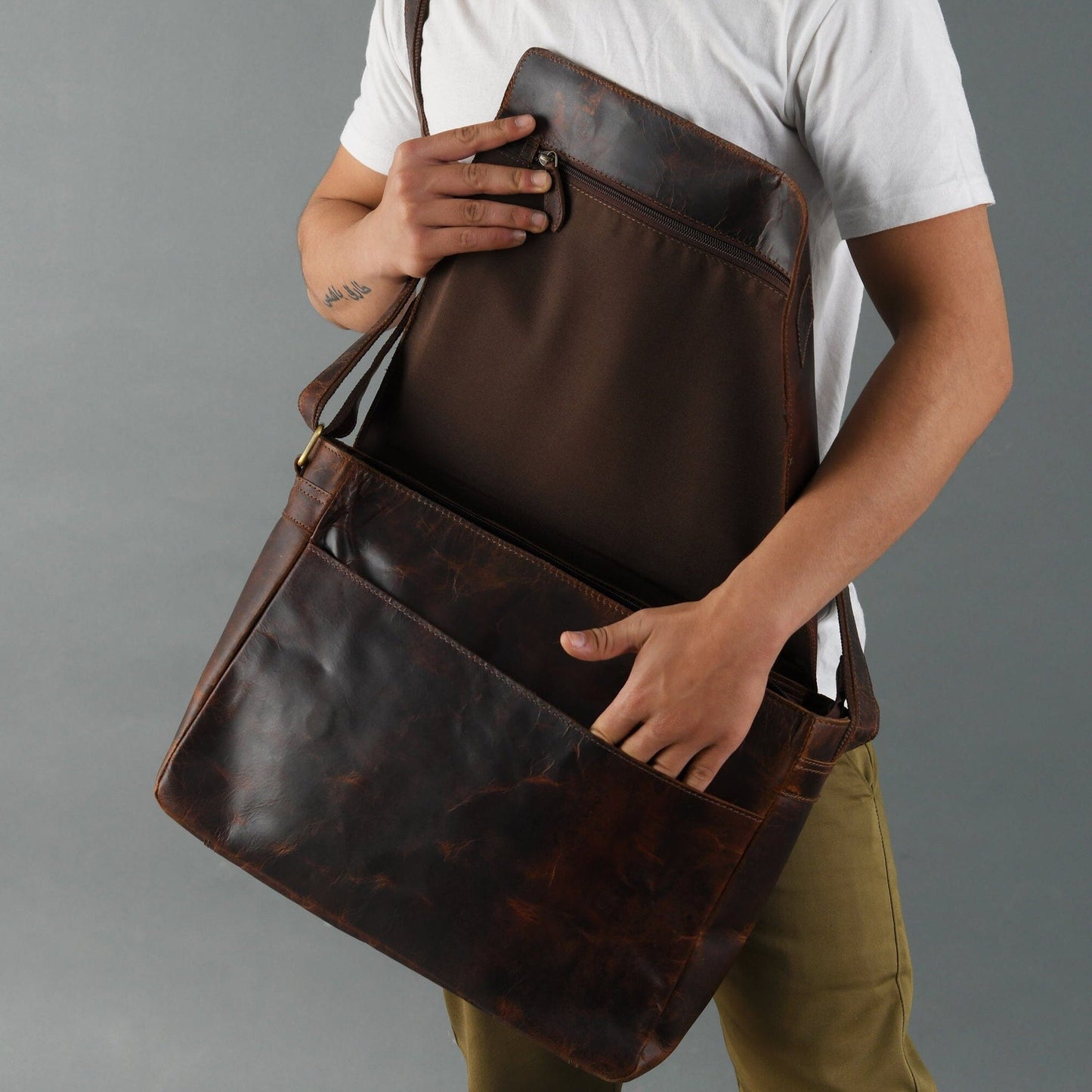 Kayden Messenger Bag - Concordia Style Boutique