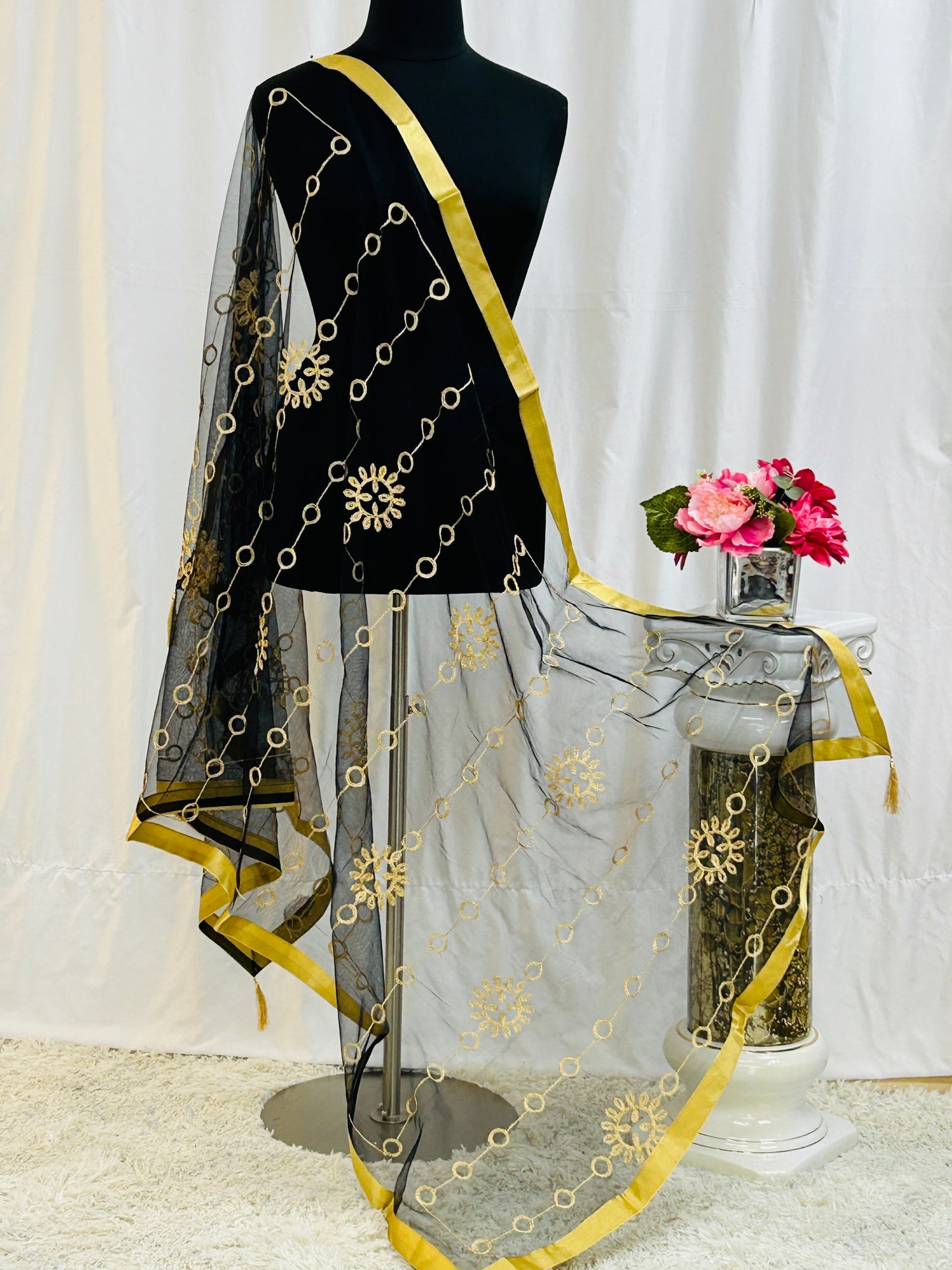 Black net dupatta
