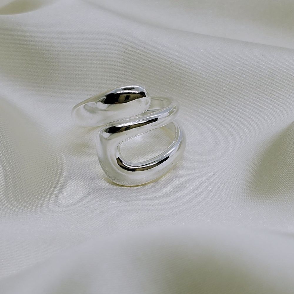 SILVER HOLLOW RING SET (ADJUSTABLE) - Concordia Style Boutique