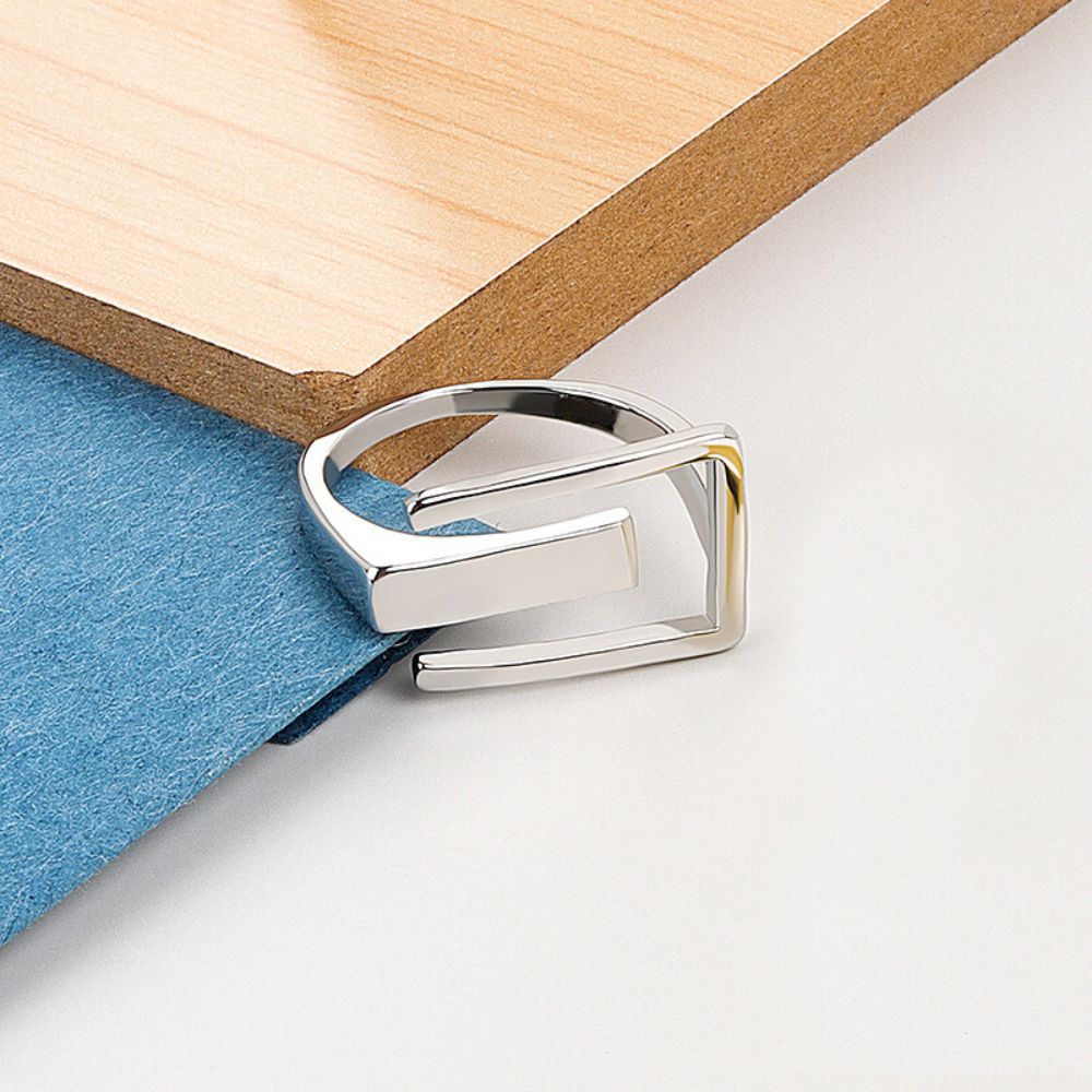 BUCKLE RING (ADJUSTABLE) - Concordia Style Boutique