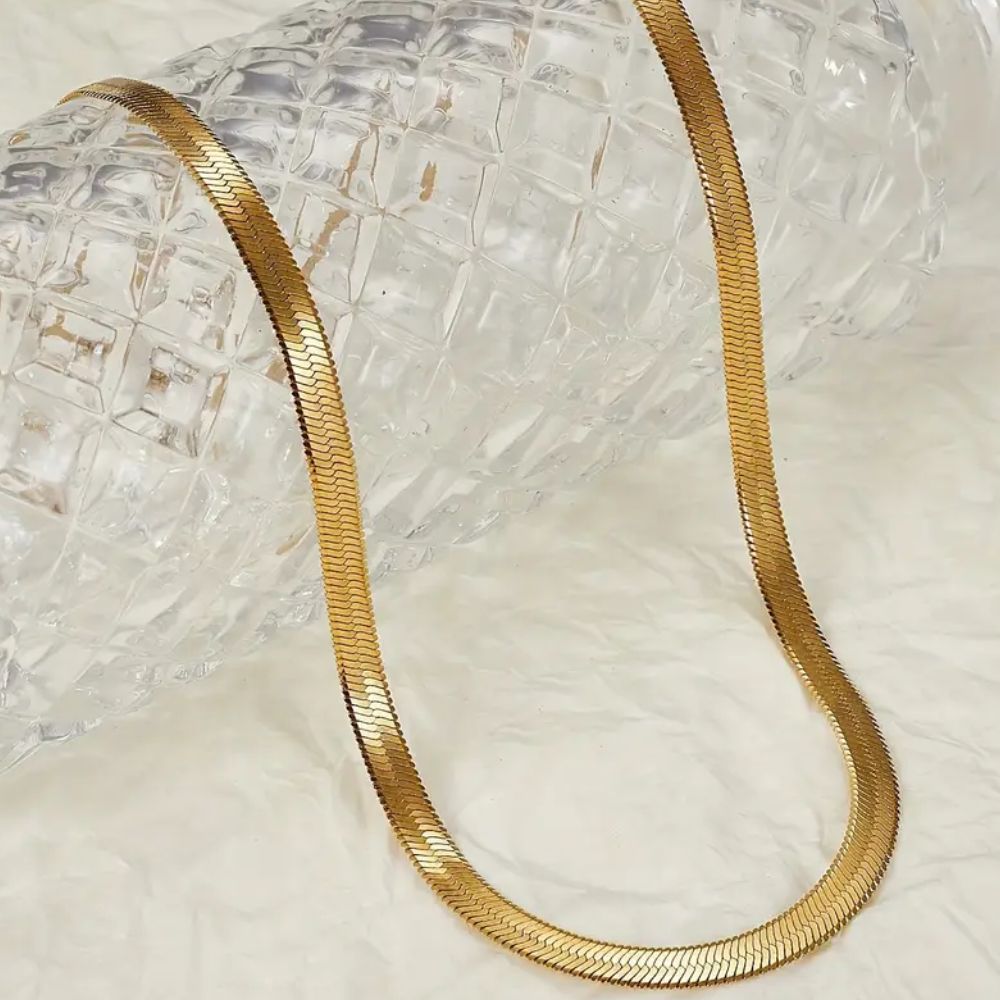 GOLD HERRINGBONE NECKLACE - Concordia Style Boutique