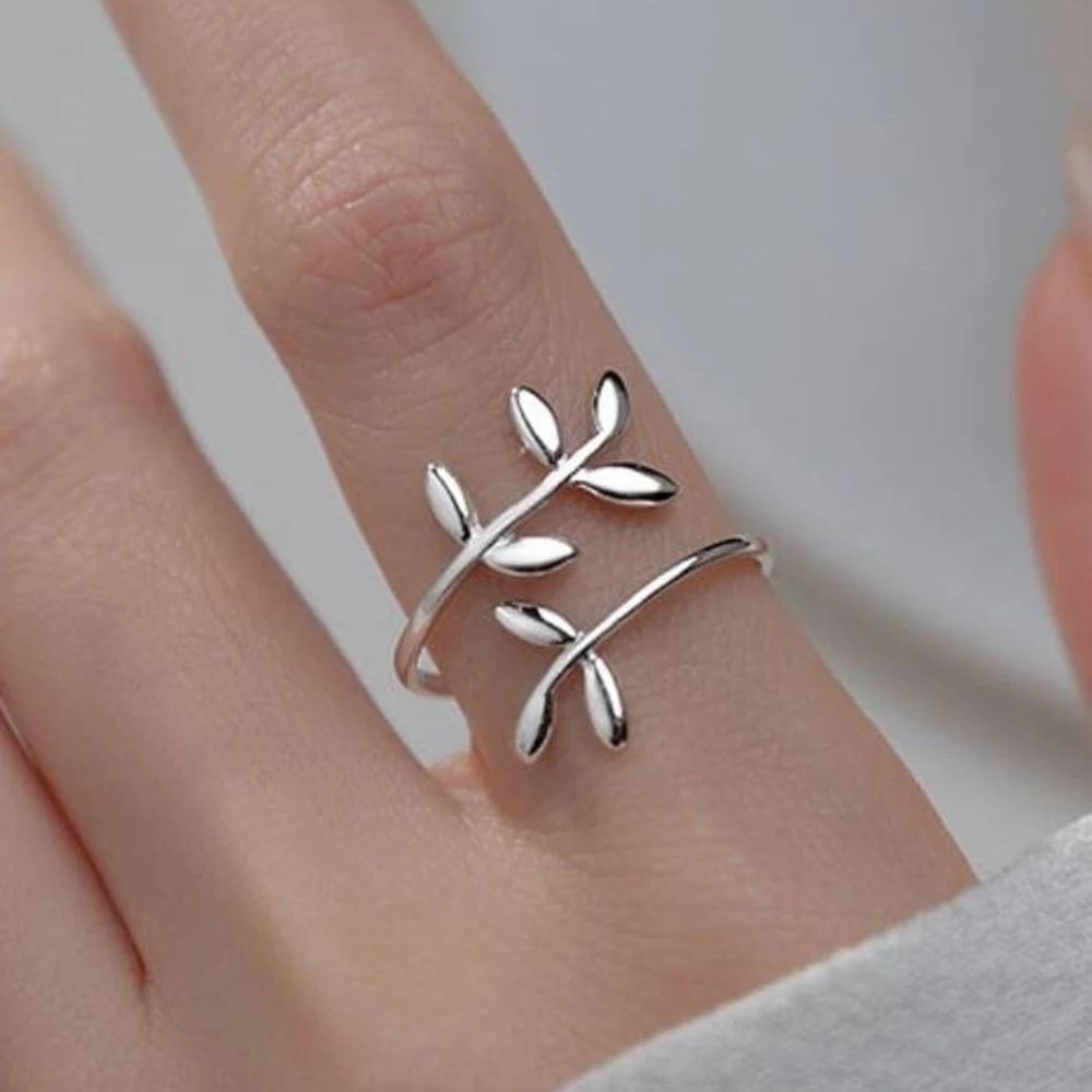 LEAF RING (ADJUSTABLE) - Concordia Style Boutique