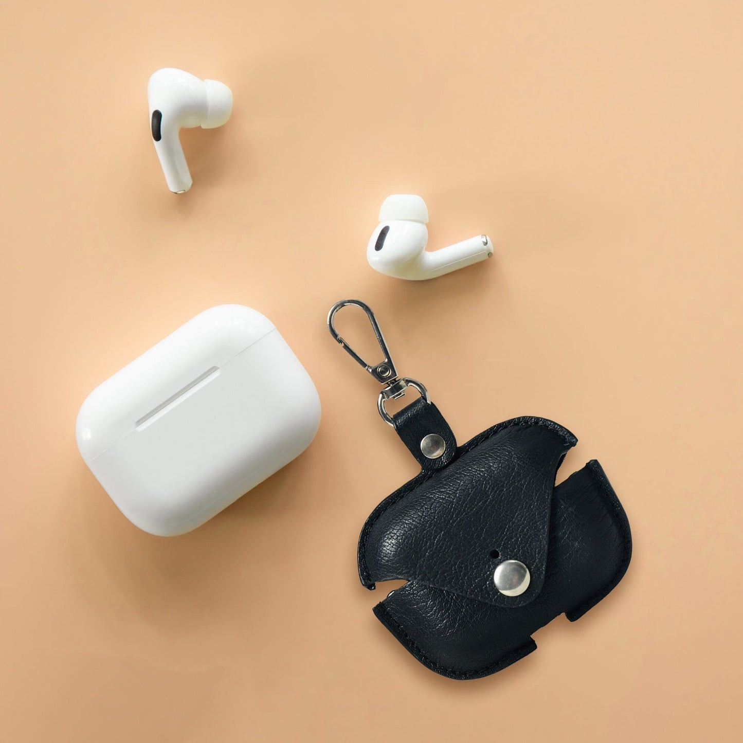 Leather AirPods Pro Case - Concordia Style Boutique