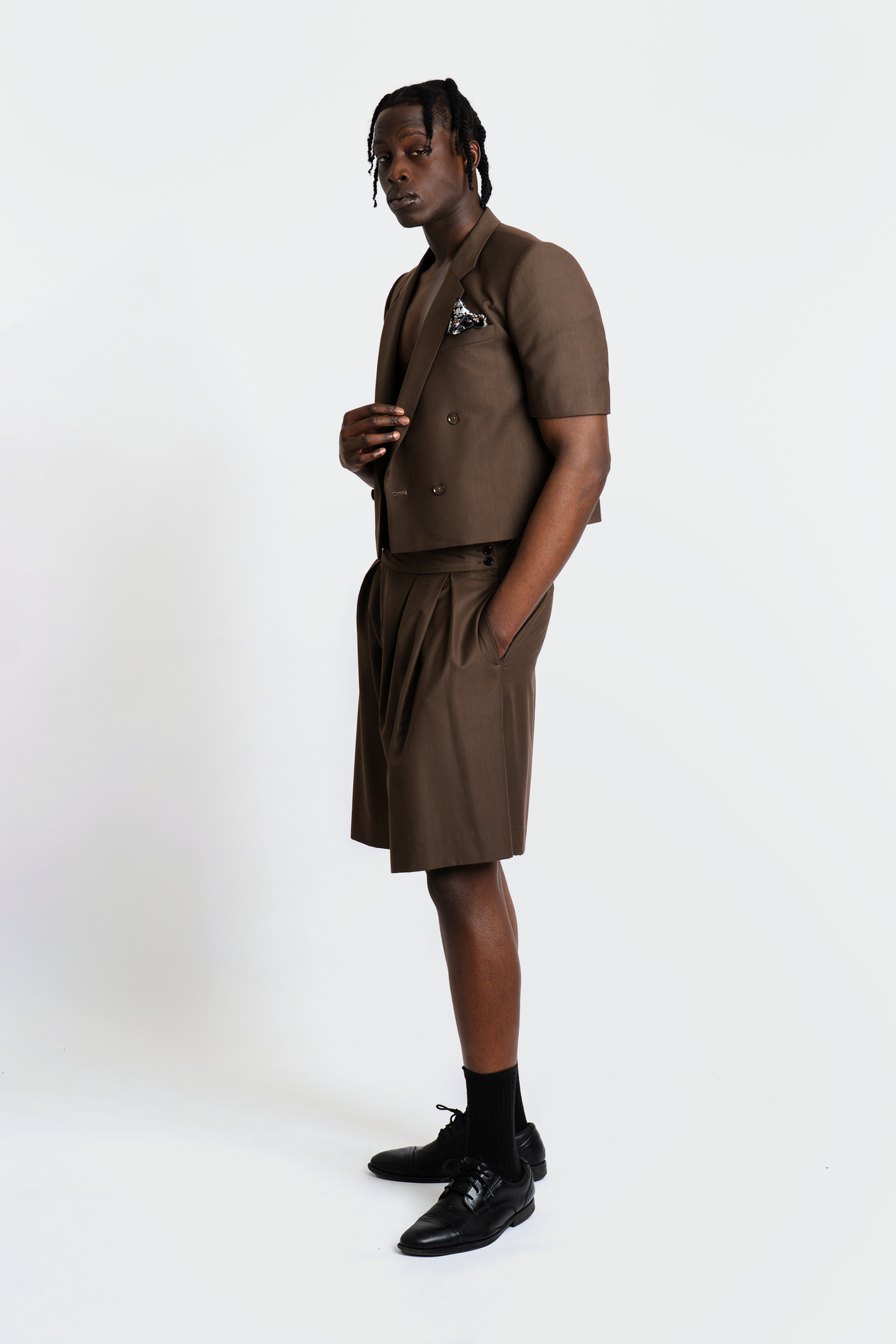 André Espresso Cropped Short Suit