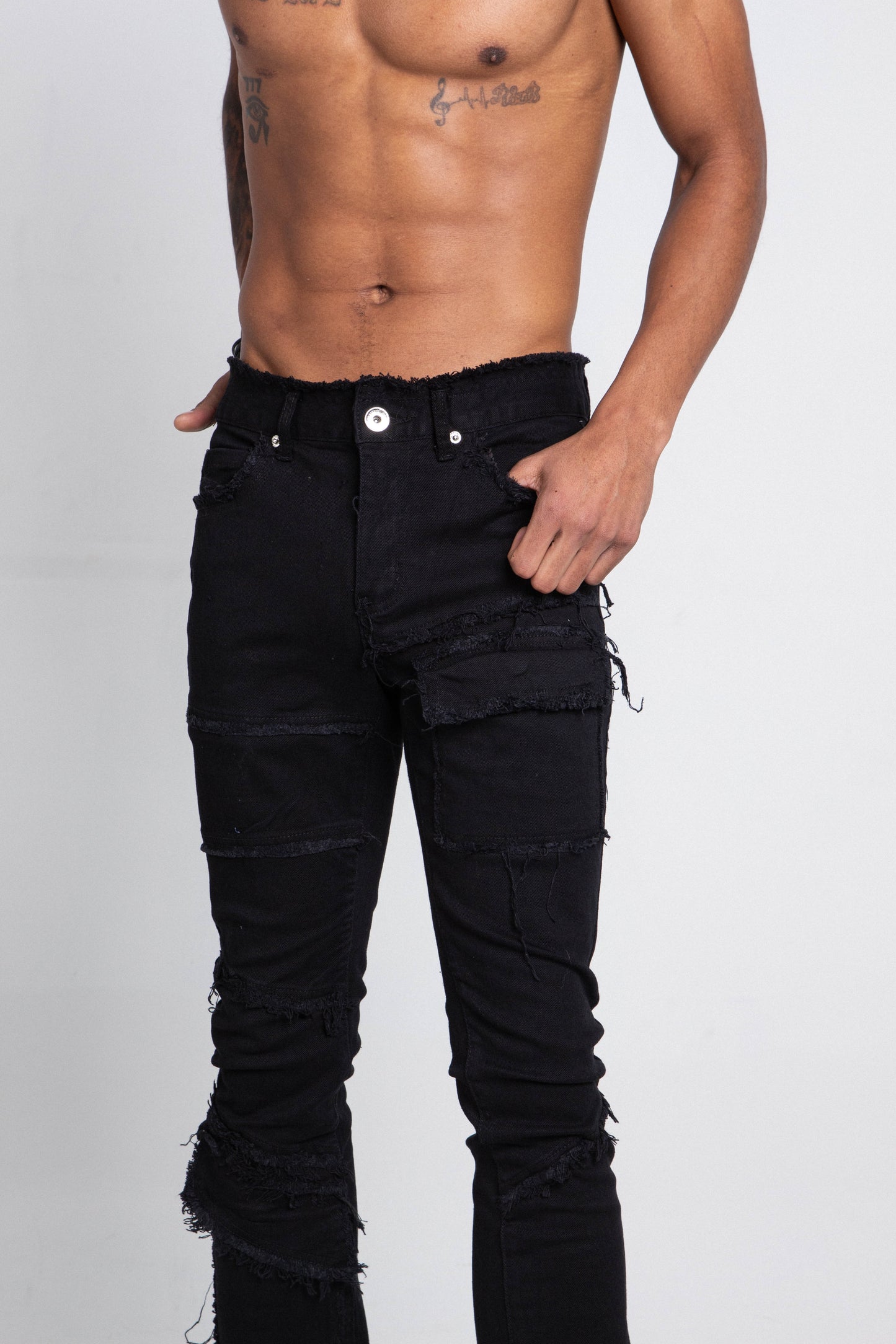AS405 BLACK DISTRESSED STACKED JEANS