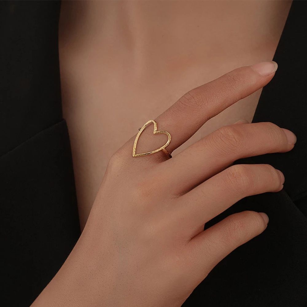 CUTOUT HEART RING (ADJUSTABLE) - Concordia Style Boutique