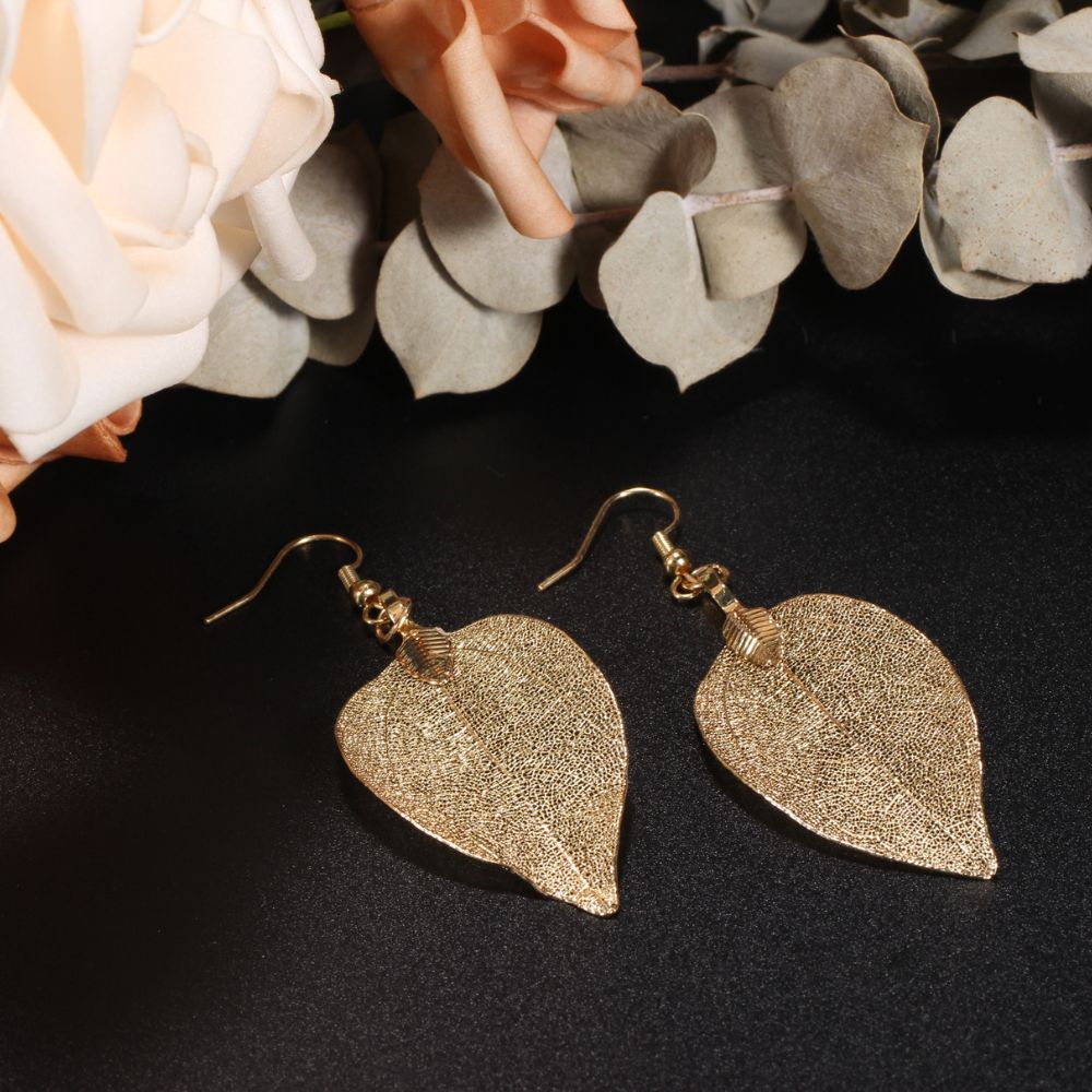 GOLD LEAF EARRINGS (PAIR) - Concordia Style Boutique