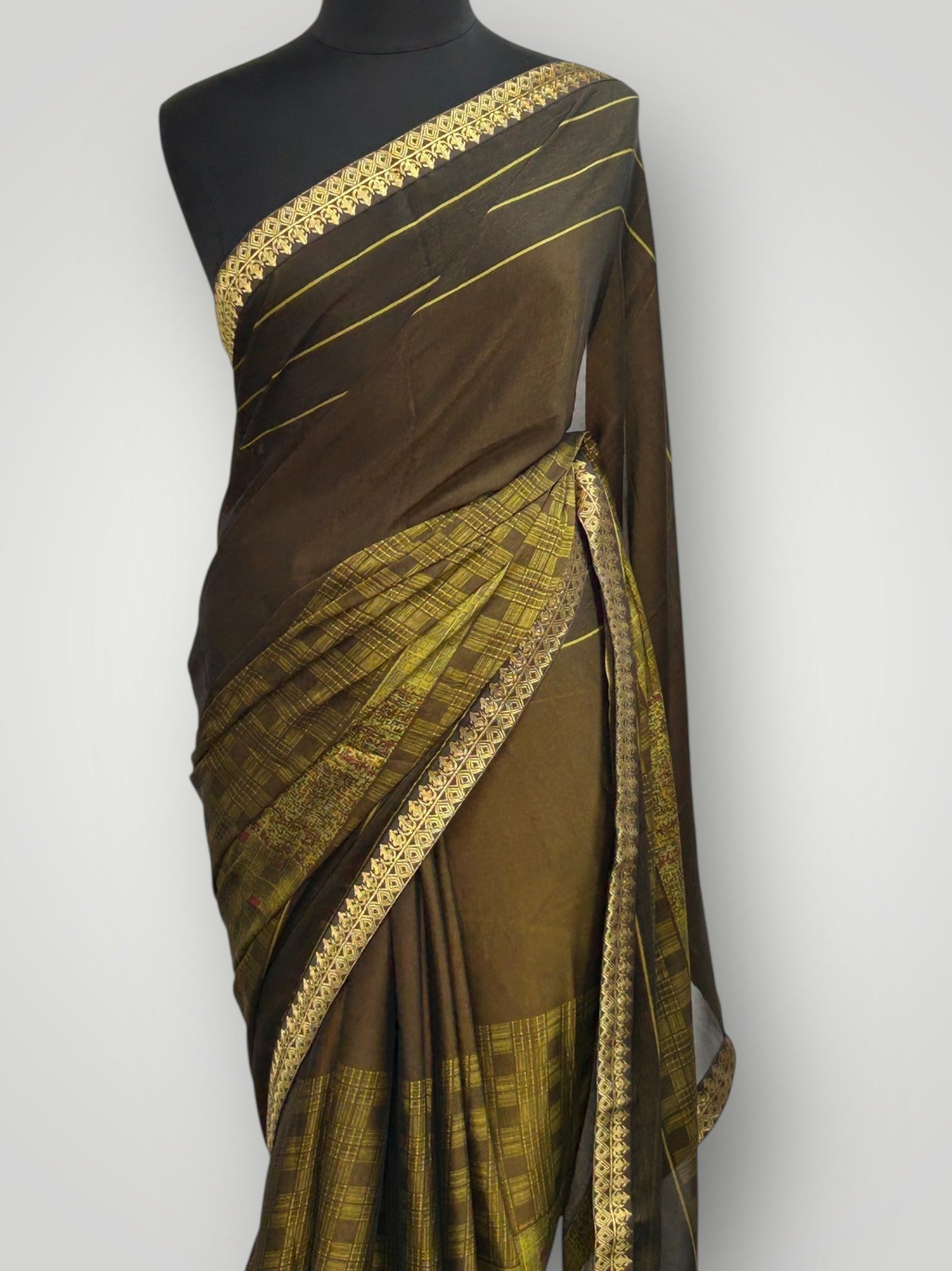 Chiffon silk saree