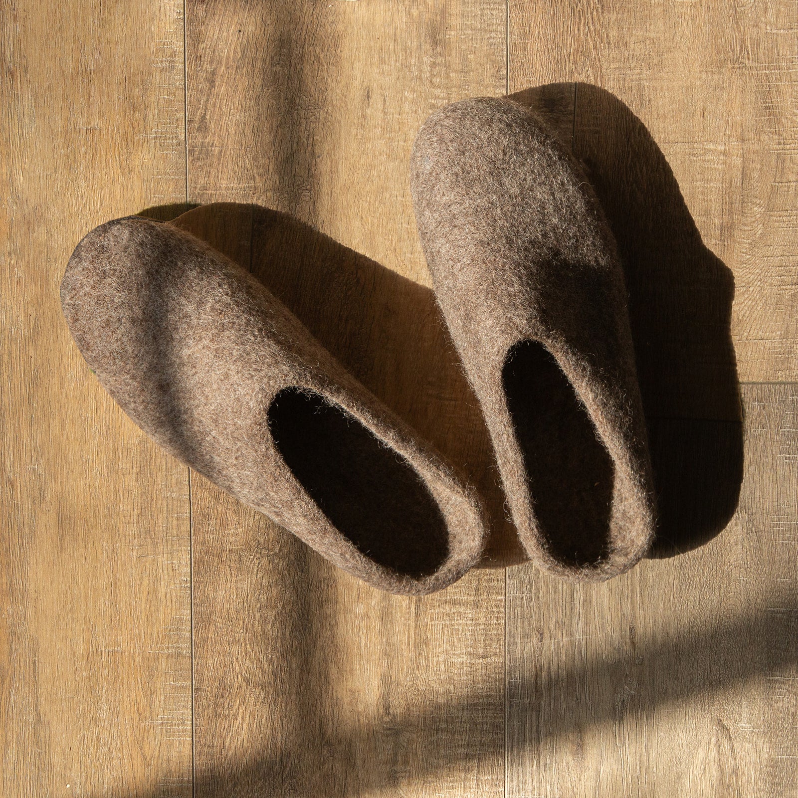 Earth Brown | Mens Organic Merino Wool Slippers - Concordia Style Boutique