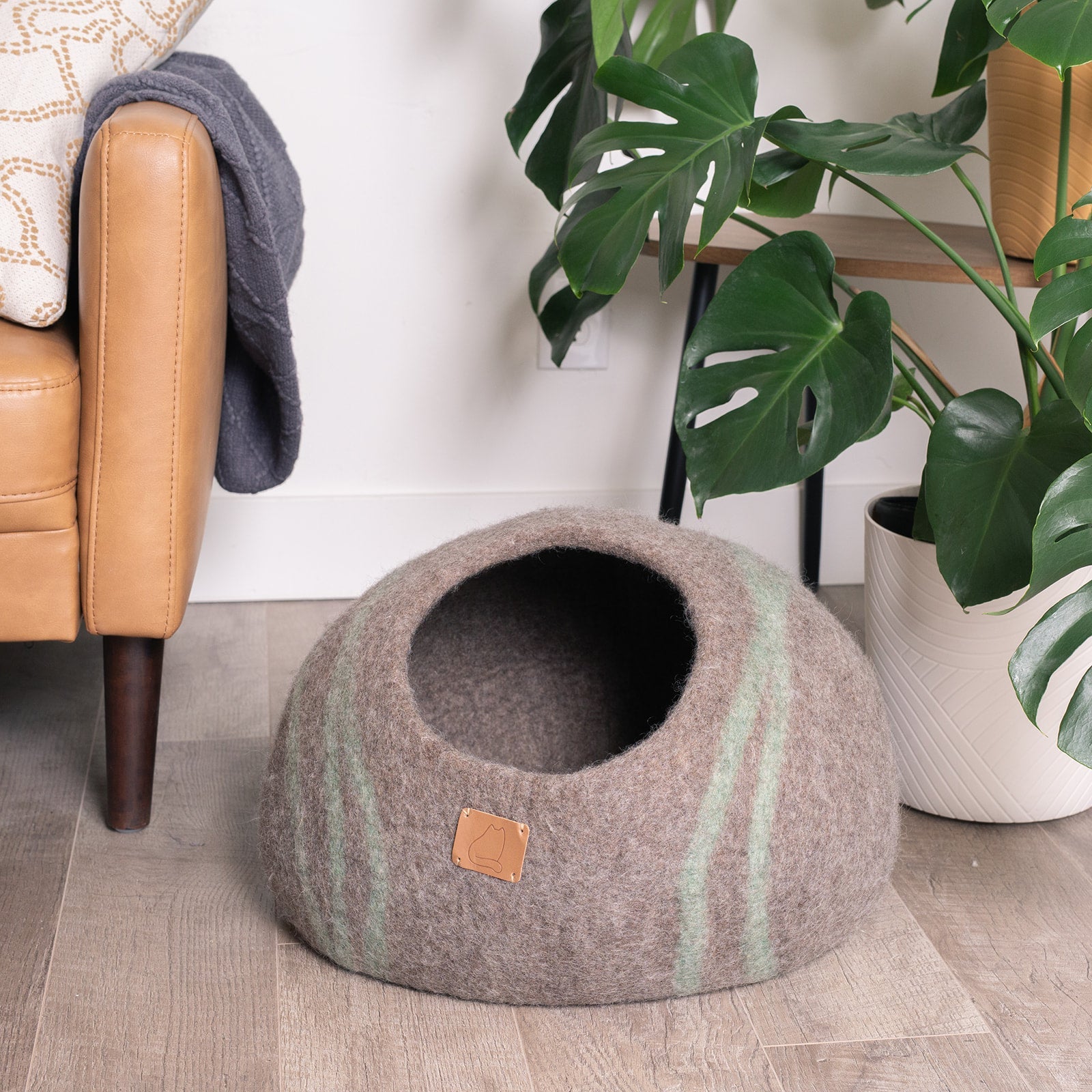 Stripe Design | Round Style Cave - Concordia Style Boutique