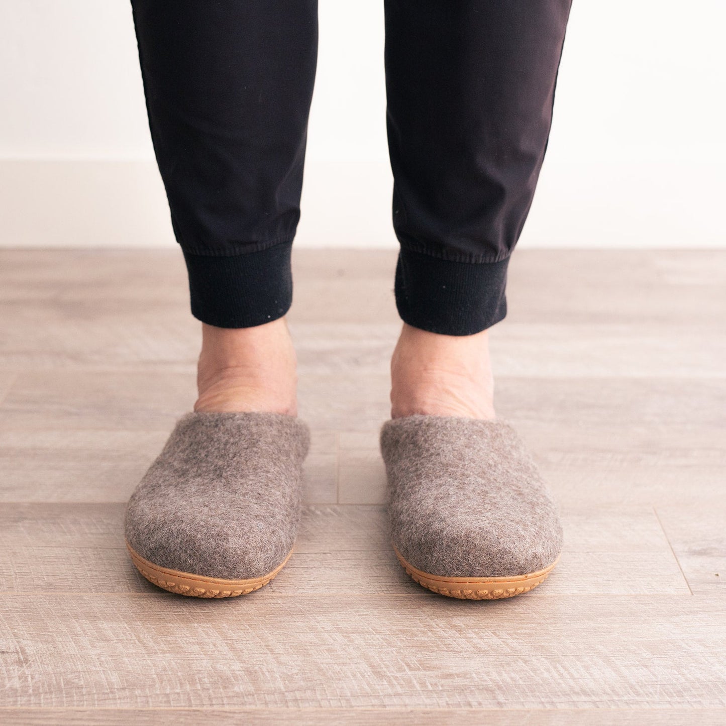 Earth Brown | Mens Organic Merino Wool Slippers - Concordia Style Boutique