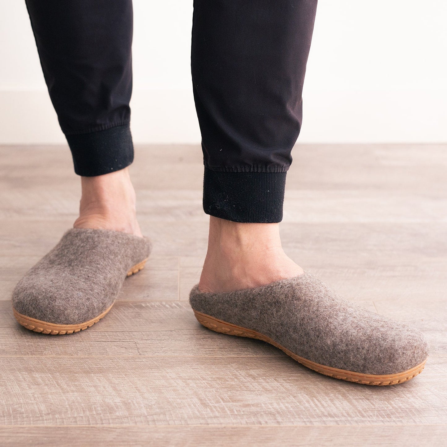 Earth Brown | Mens Organic Merino Wool Slippers - Concordia Style Boutique