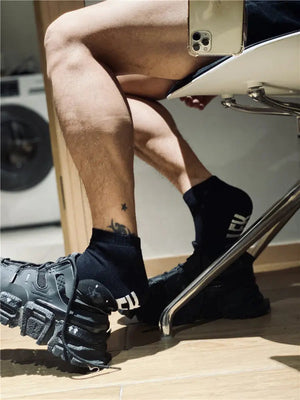 Descriptive image text