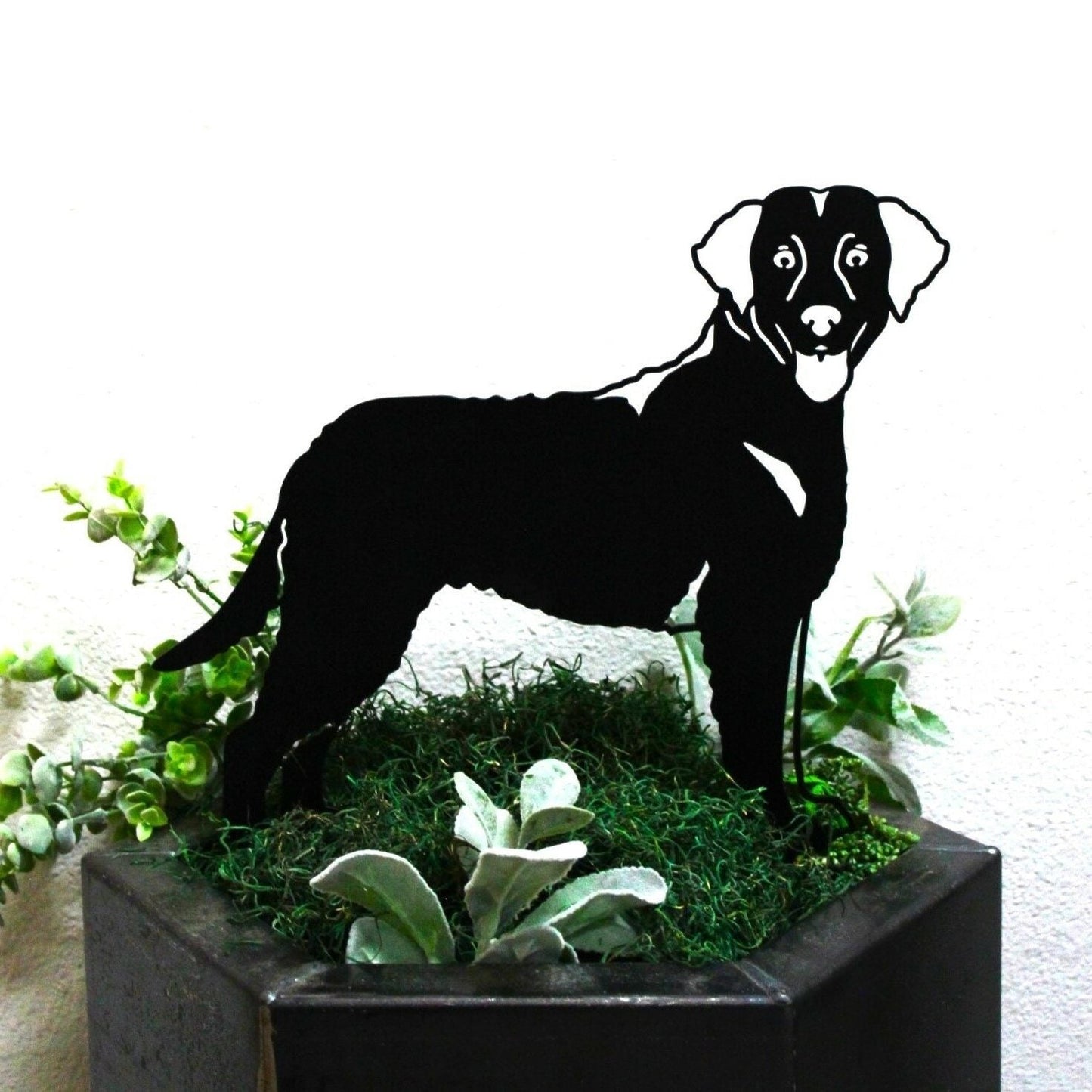Chesapeake Bay Retriever Metal Art – Handmade Steel Dog Silhouette