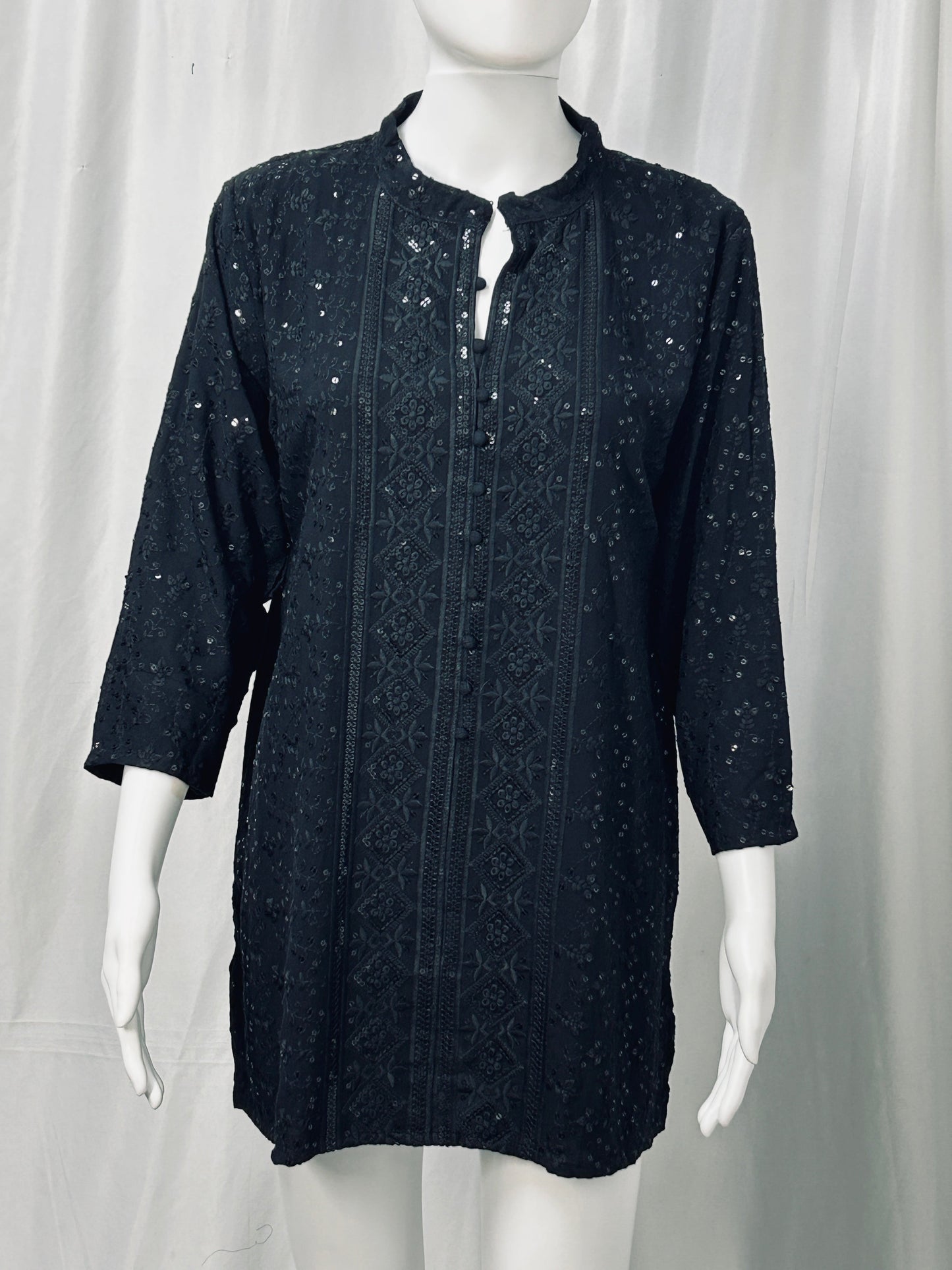 Chikankari short kurti : black