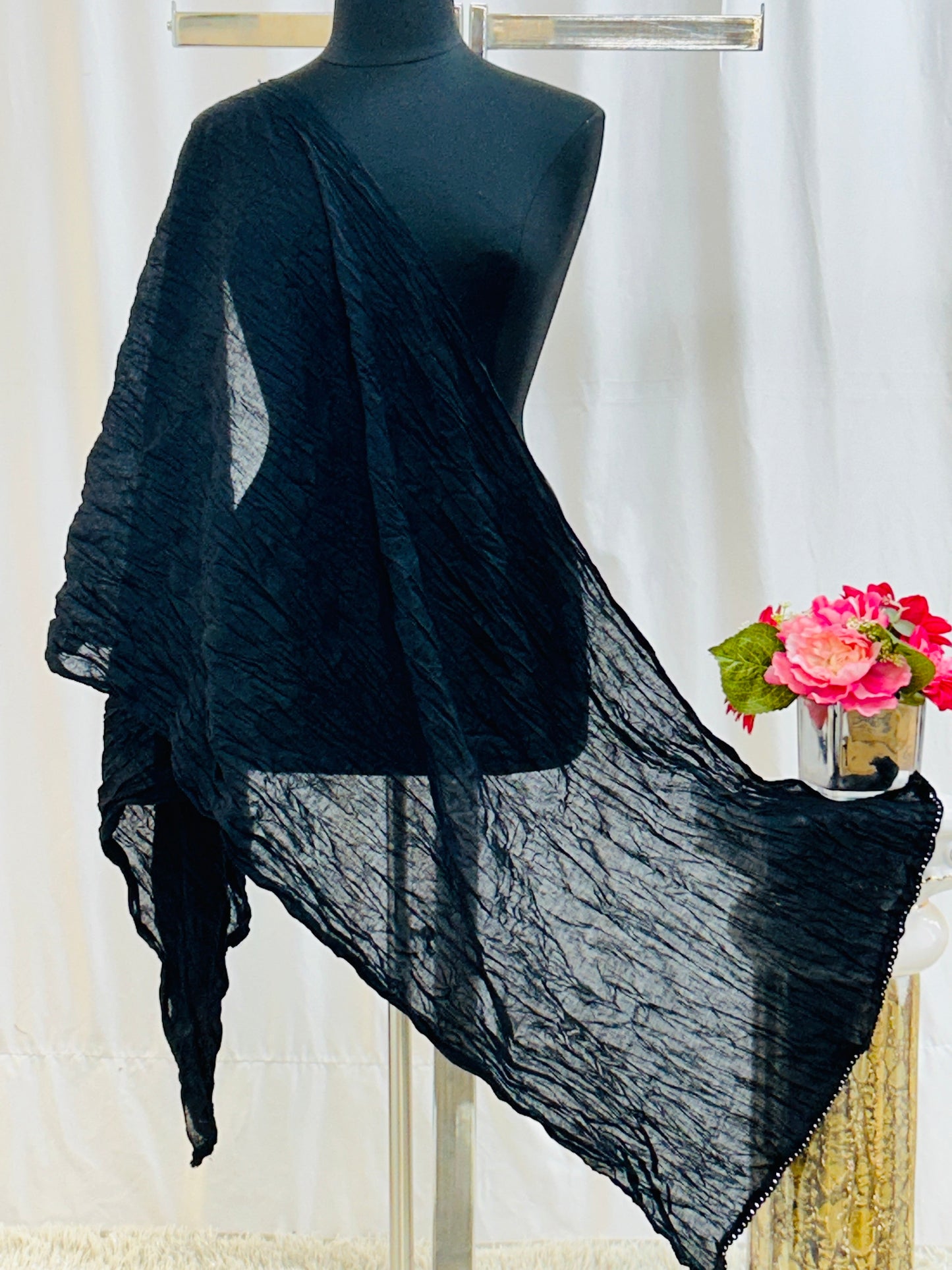 Cotton dupatta: black