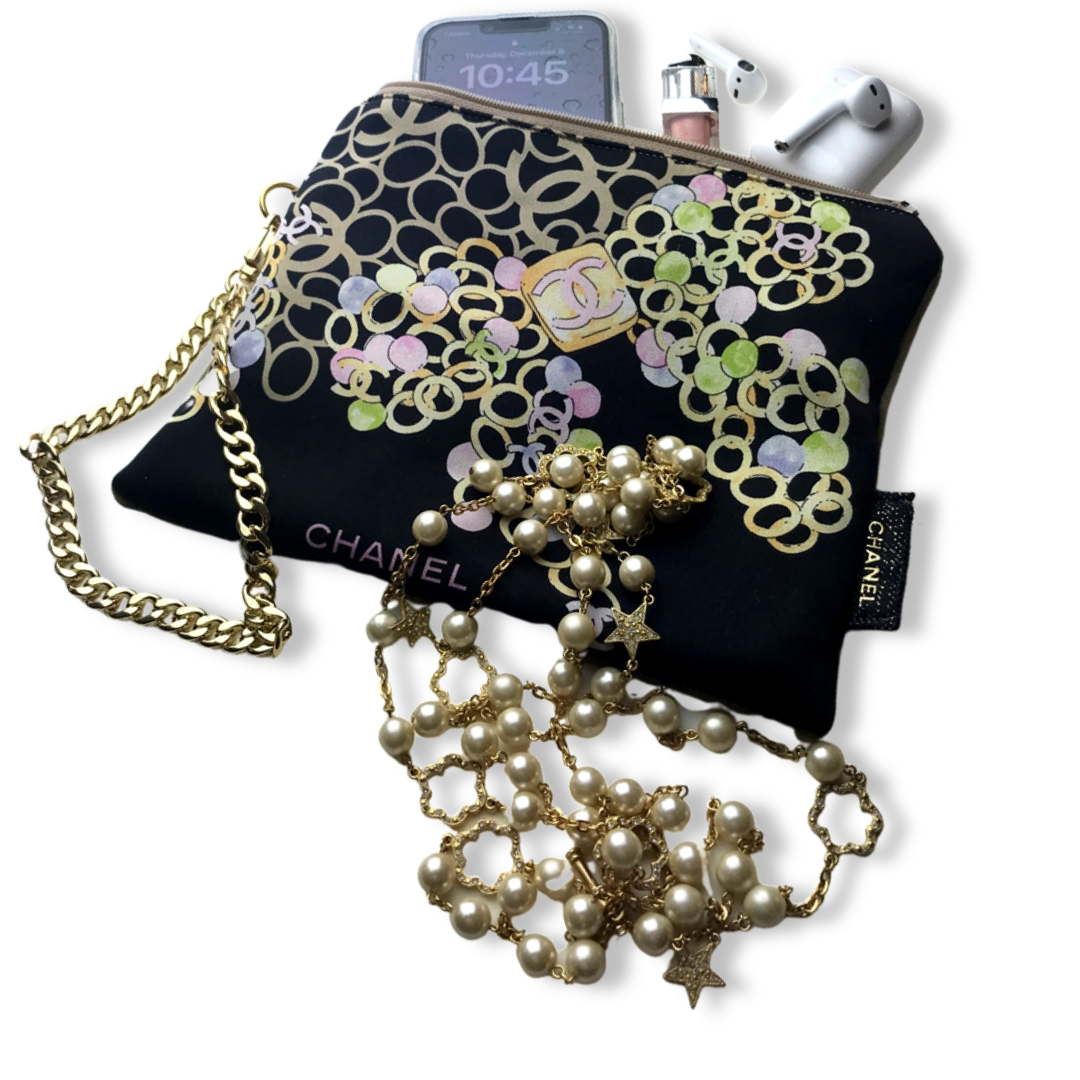 CC Noir Vintage Silk Scarf Wristlet Grand Bag