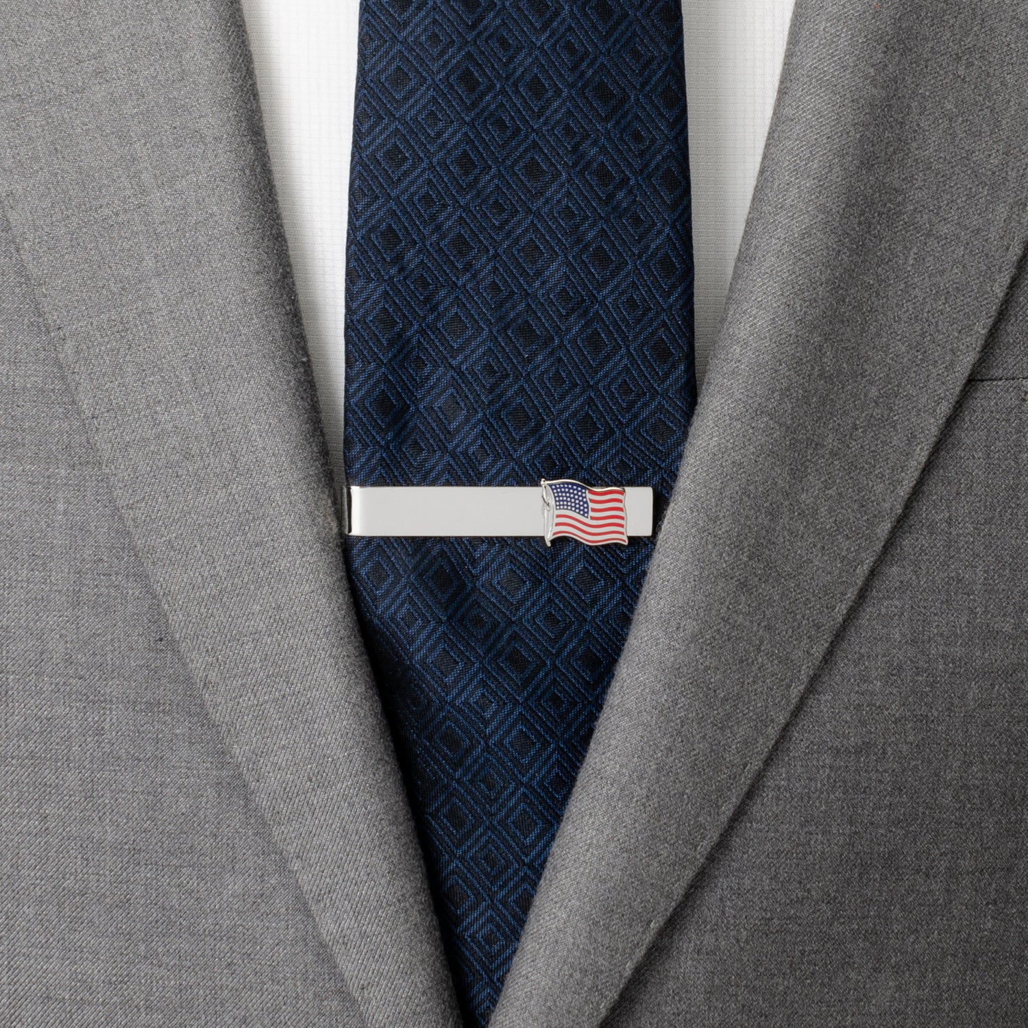 American Waving Flag Cufflinks and Tie Bar Gift Set - Premium Gift Set from Cufflinks.com - Just $105! Shop now at Concordia Style Boutique