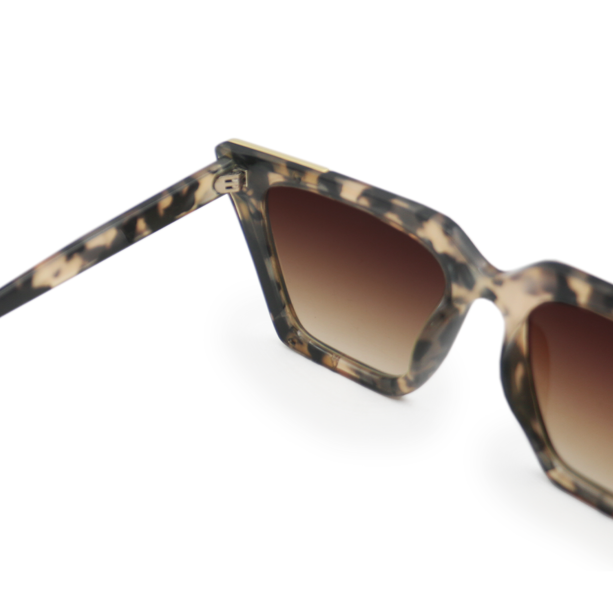 The CEO - Sustainable Tortoise Frame Brown Lens Cateye Sunglasses - Concordia Style Boutique
