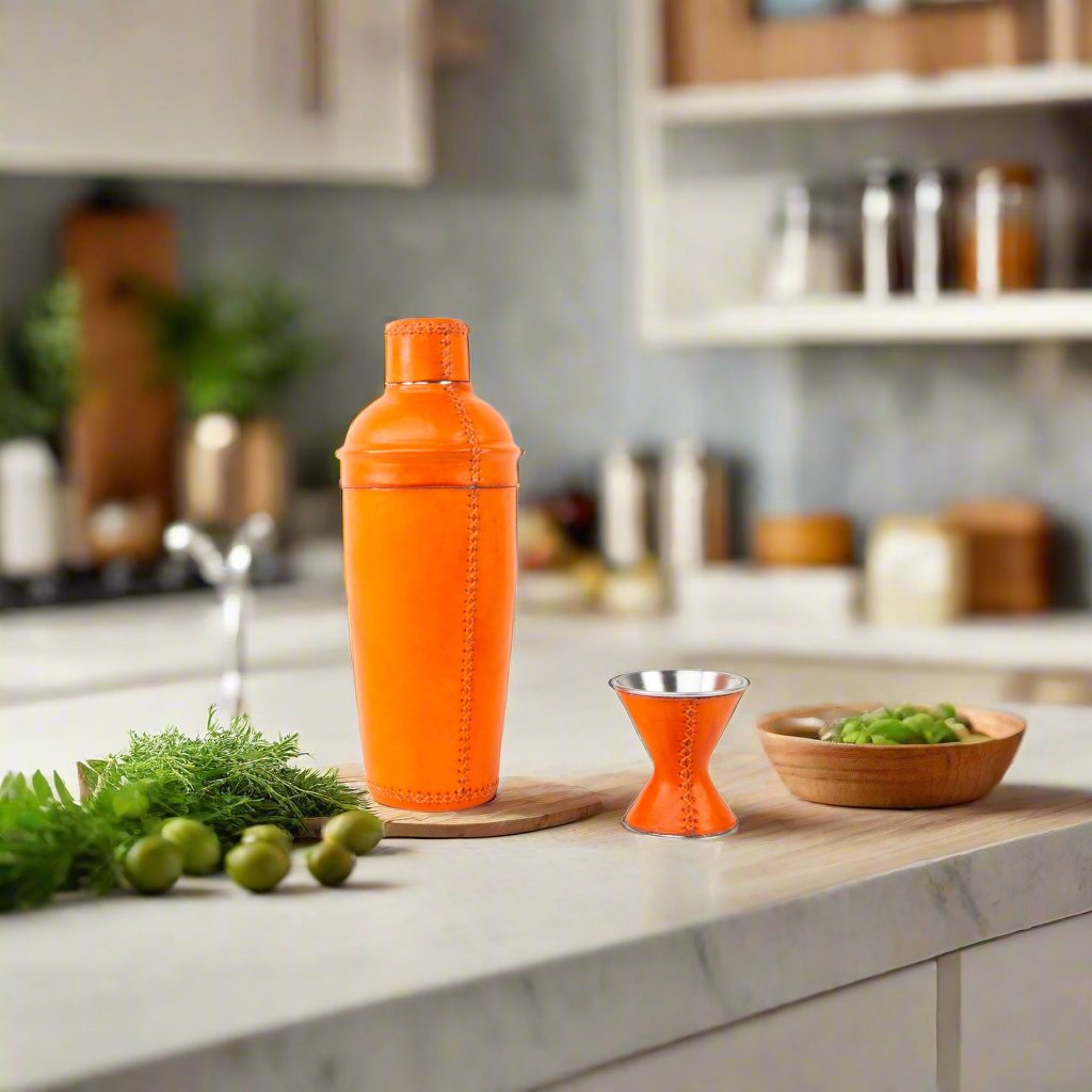 Salud | The All Leather Cocktail Shaker Collection